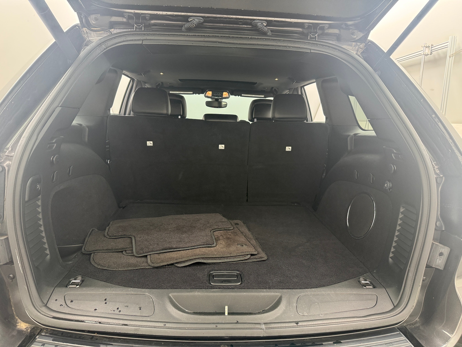 Thumbnail: 2018 Jeep Grand Cherokee - 6