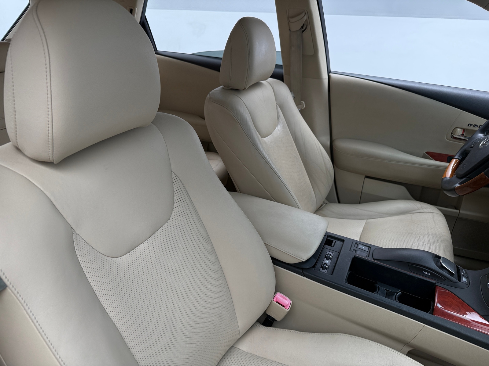Thumbnail: 2011 Lexus RX - 2