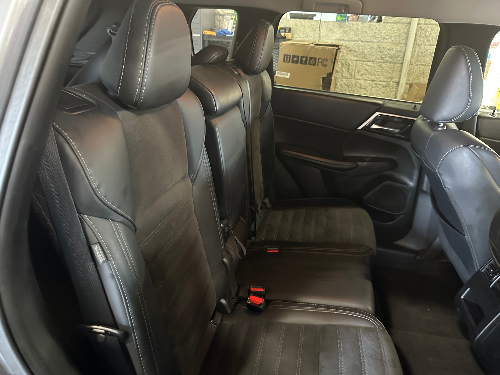 Thumbnail: 2024 Mitsubishi Outlander - 5