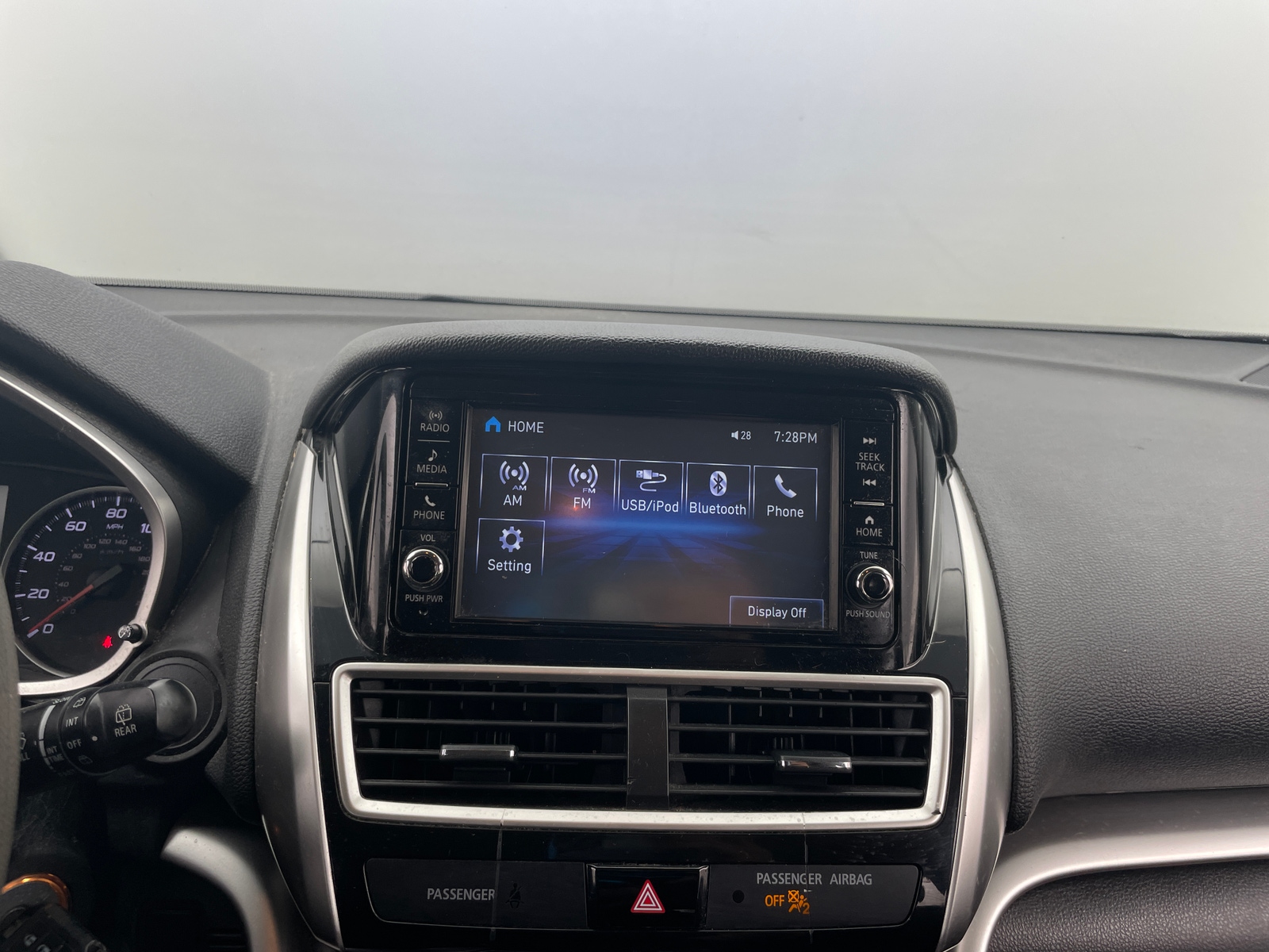 Thumbnail: 2019 Mitsubishi Eclipse Cross - 4