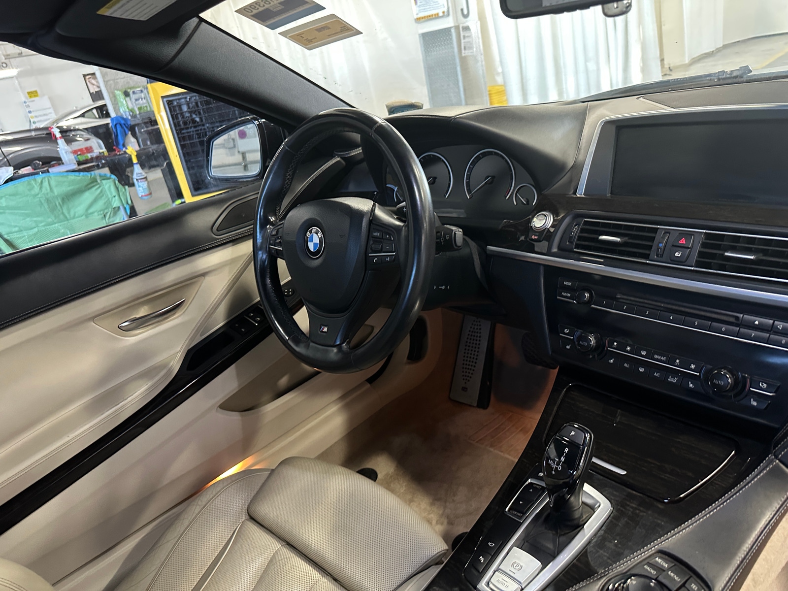 Thumbnail: 2013 BMW 6 Series - 4