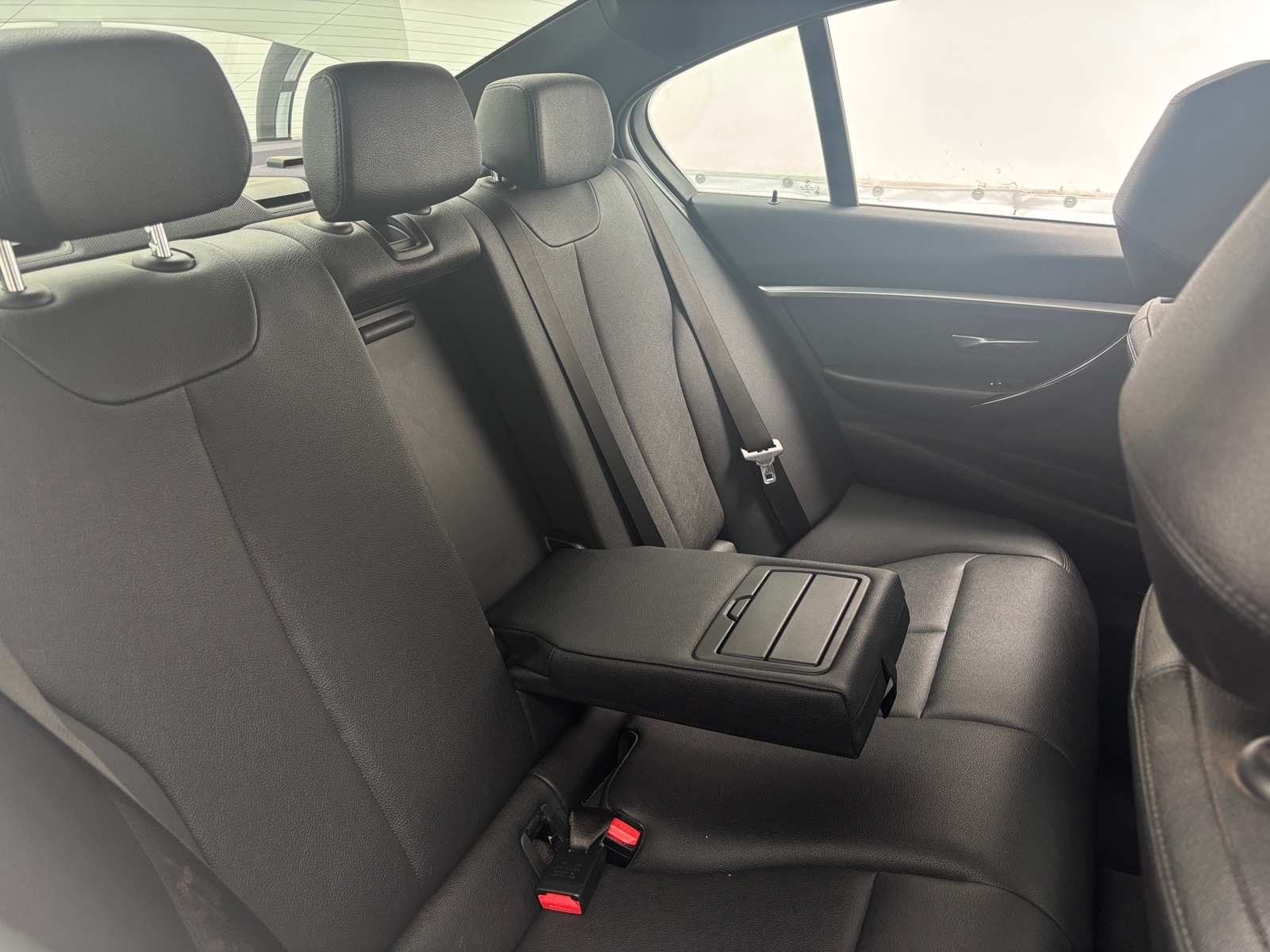 Thumbnail: 2018 BMW 3 Series - 5