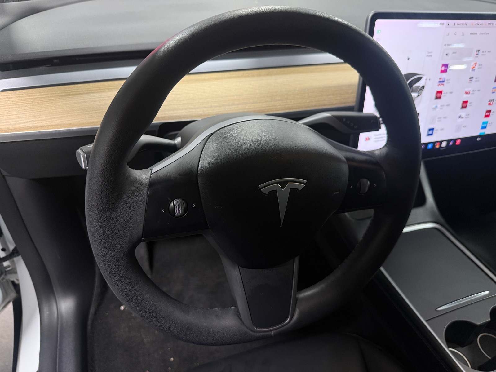Thumbnail: 2022 Tesla Model Y - 4