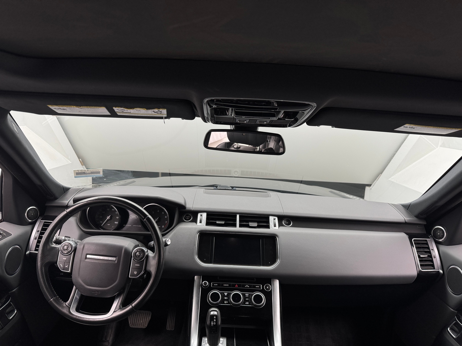 Thumbnail: 2015 Land Rover Range Rover Sport - 2