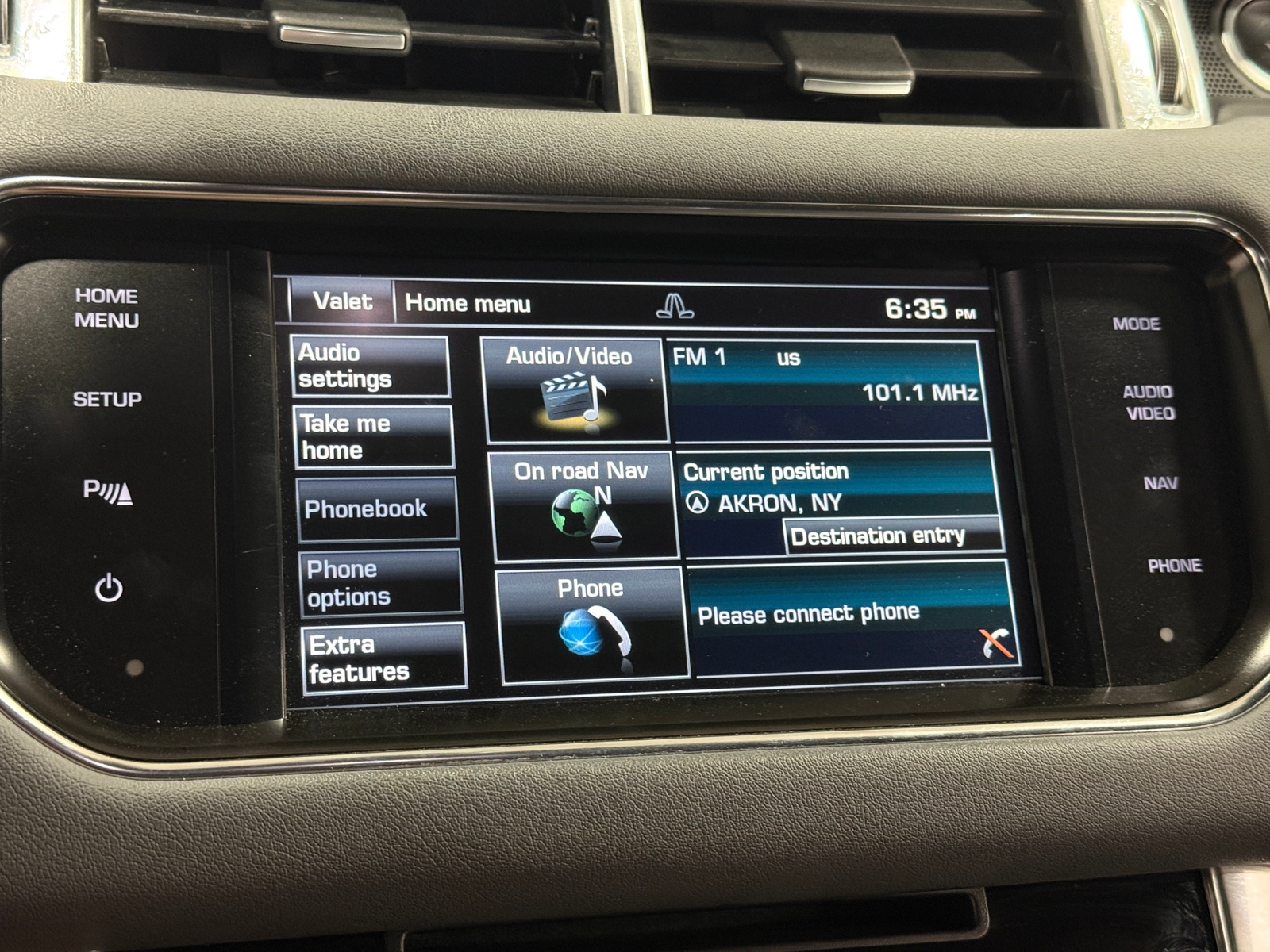 Thumbnail: 2015 Land Rover Range Rover Sport - 3