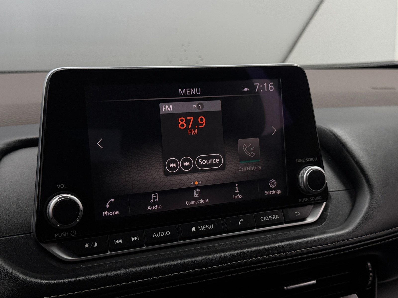 Thumbnail: 2021 Nissan Rogue - 4
