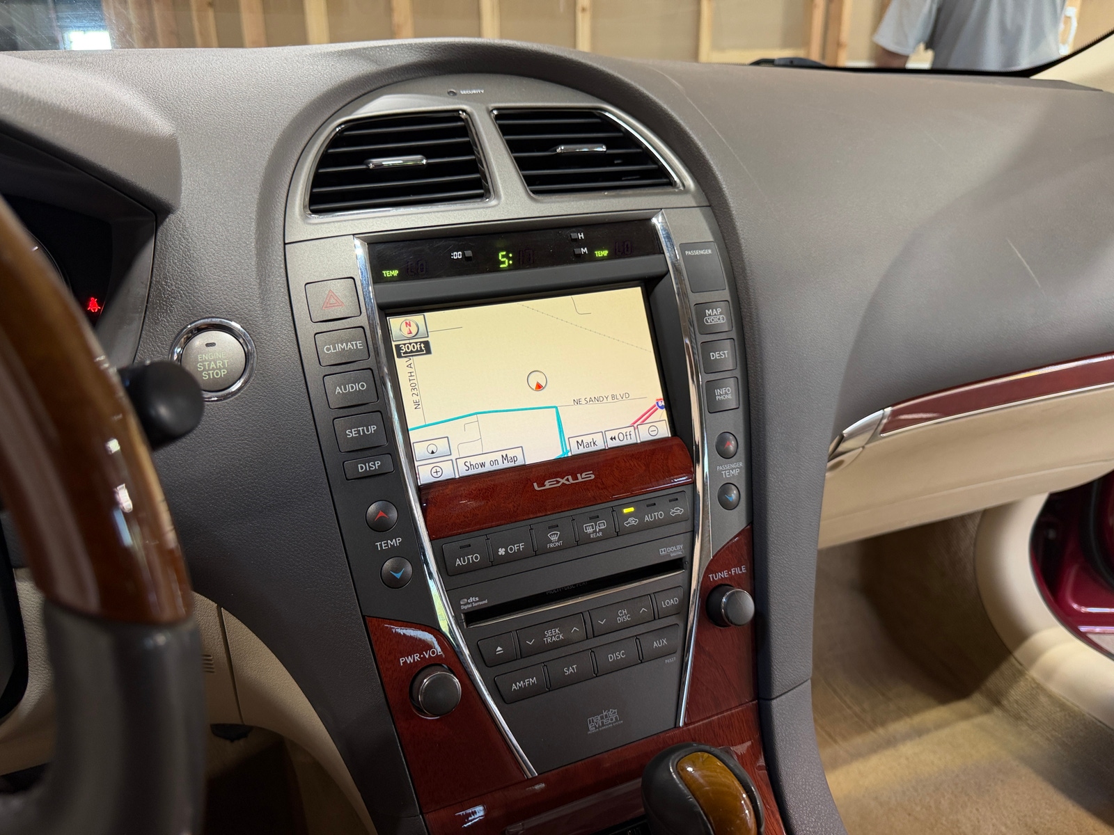 Thumbnail: 2012 Lexus ES - 3