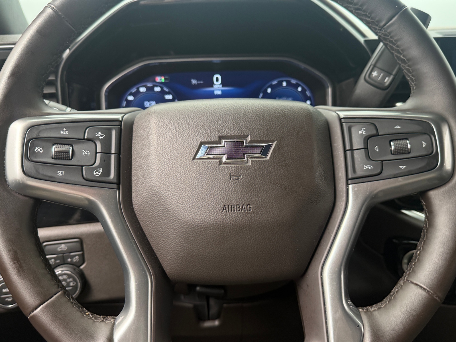 Thumbnail: 2026 Chevrolet Silverado 1500 - 5