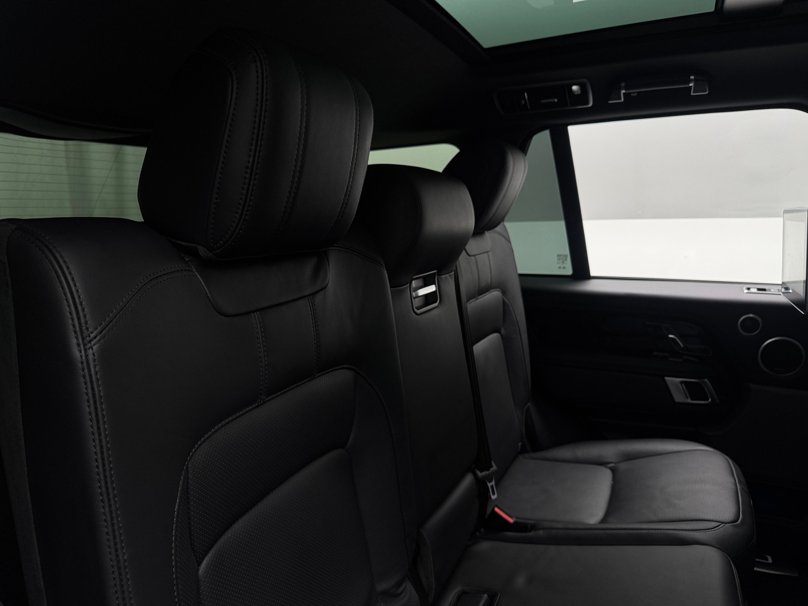 Thumbnail: 2018 Land Rover Range Rover - 5