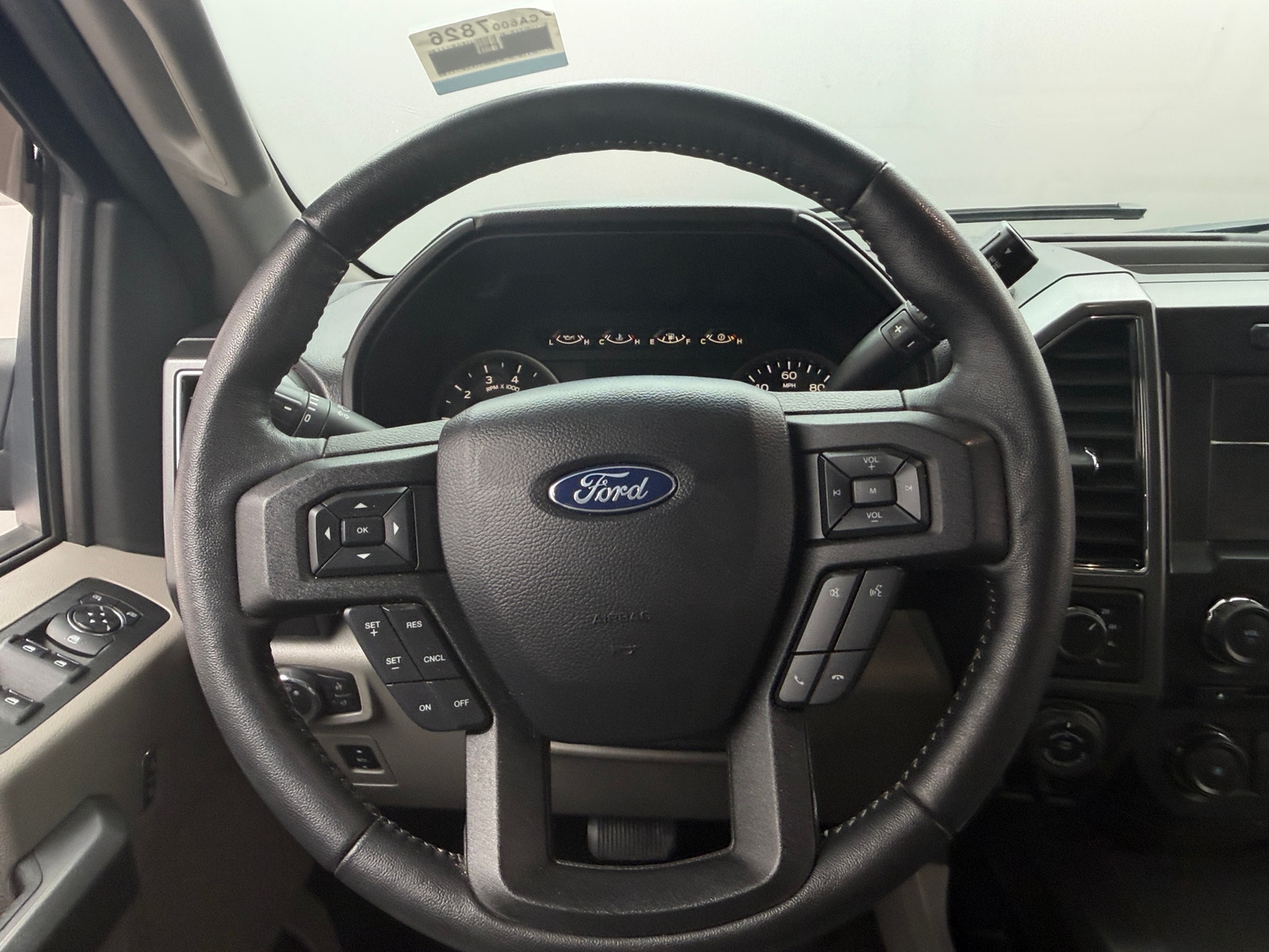 Thumbnail: 2018 Ford Econoline - 5