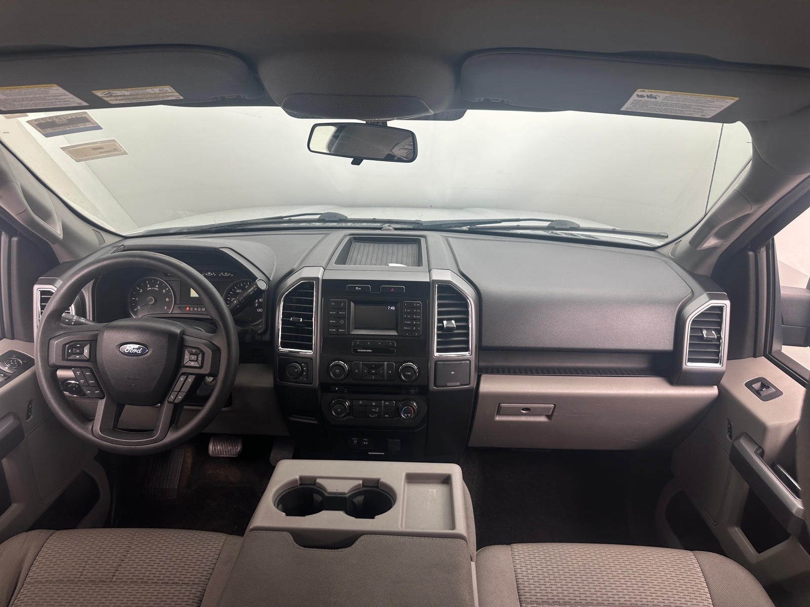Thumbnail: 2015 Ford Econoline - 3