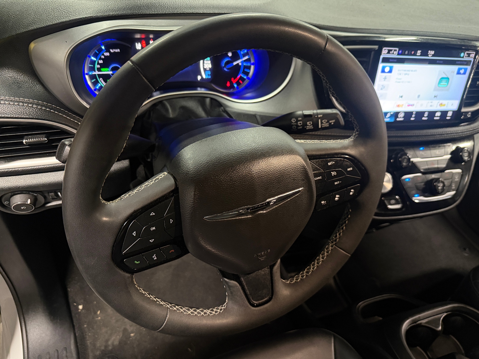 Thumbnail: 2024 Chrysler Pacifica - 5
