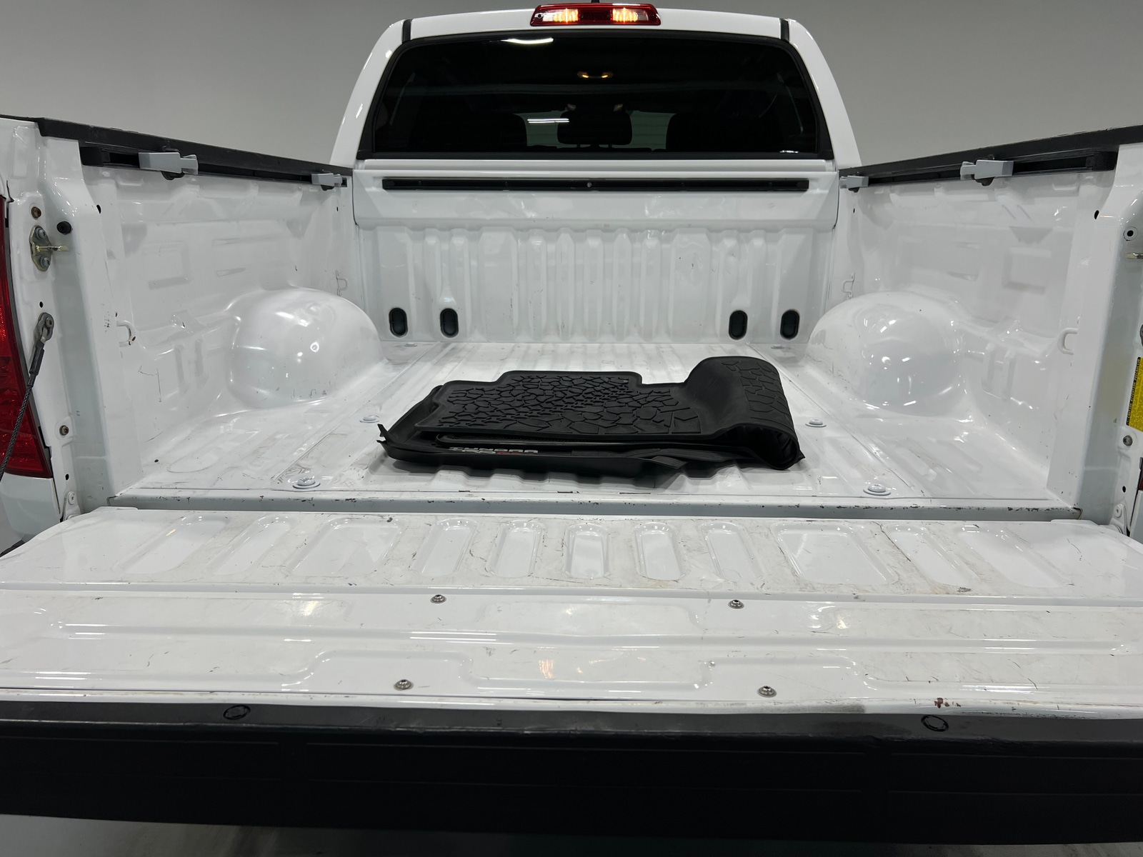 Thumbnail: 2020 Toyota Tundra - 6