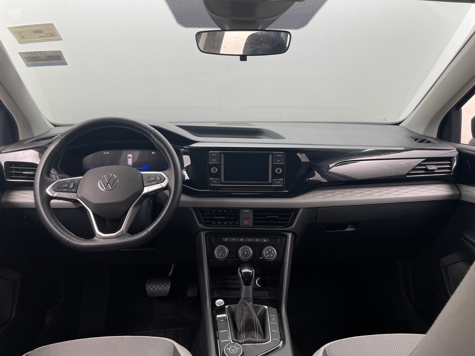 Thumbnail: 2024 Volkswagen Taos - 3