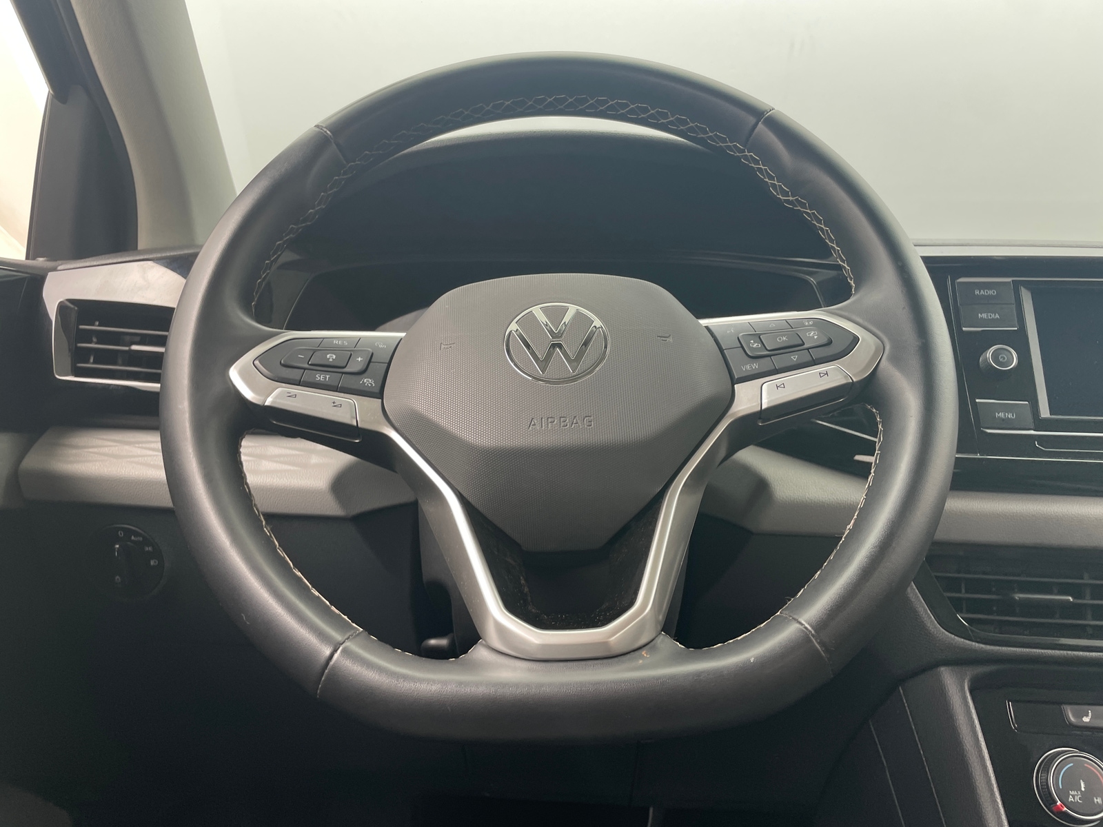 Thumbnail: 2024 Volkswagen Taos - 5