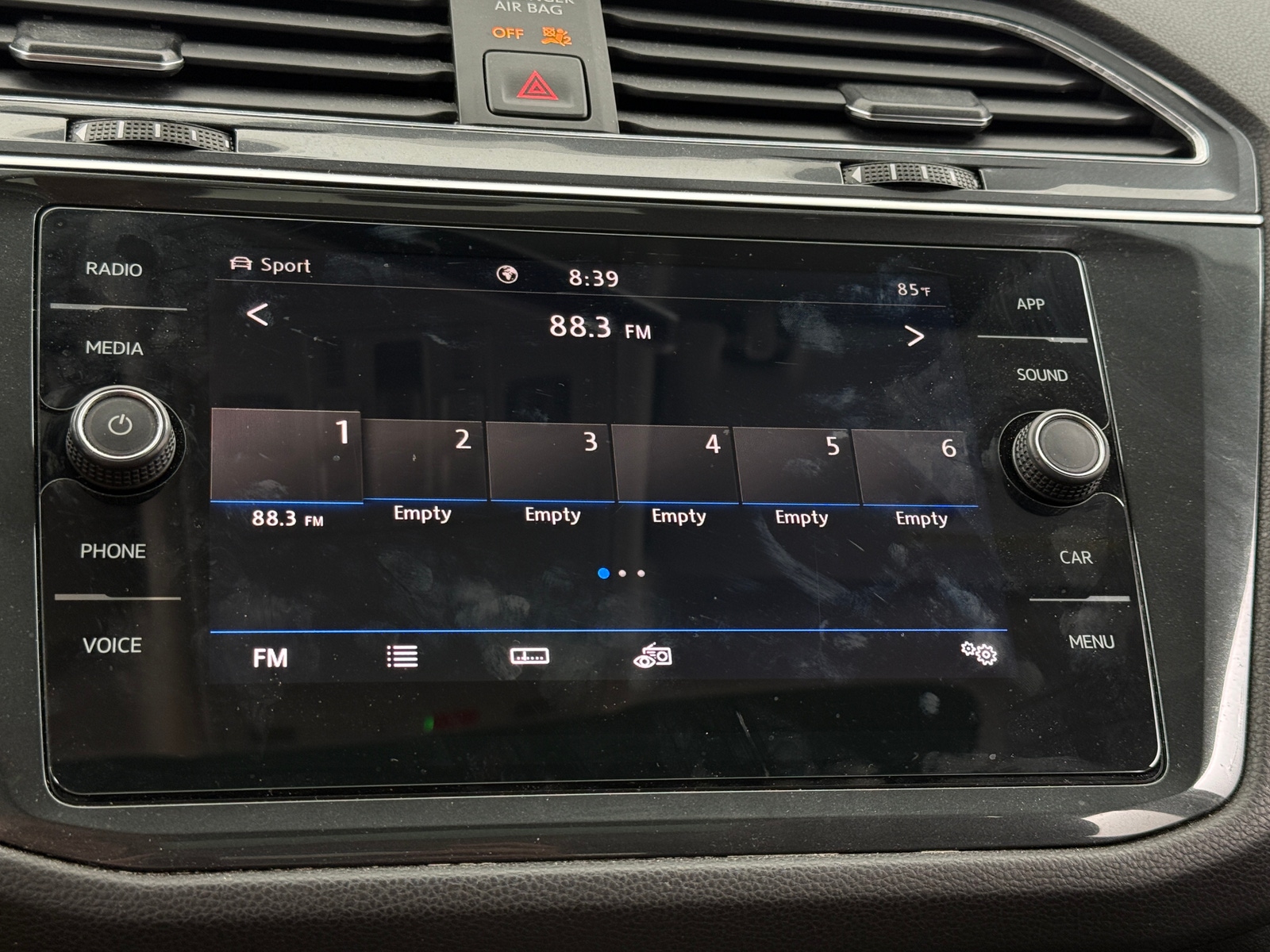 Thumbnail: 2020 Volkswagen Tiguan - 3