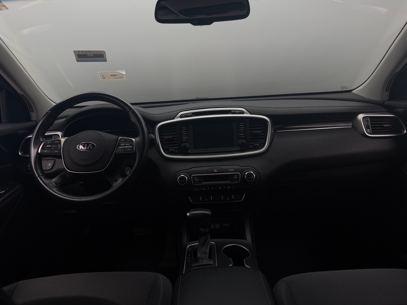 Thumbnail: 2019 Kia Sorento - 3