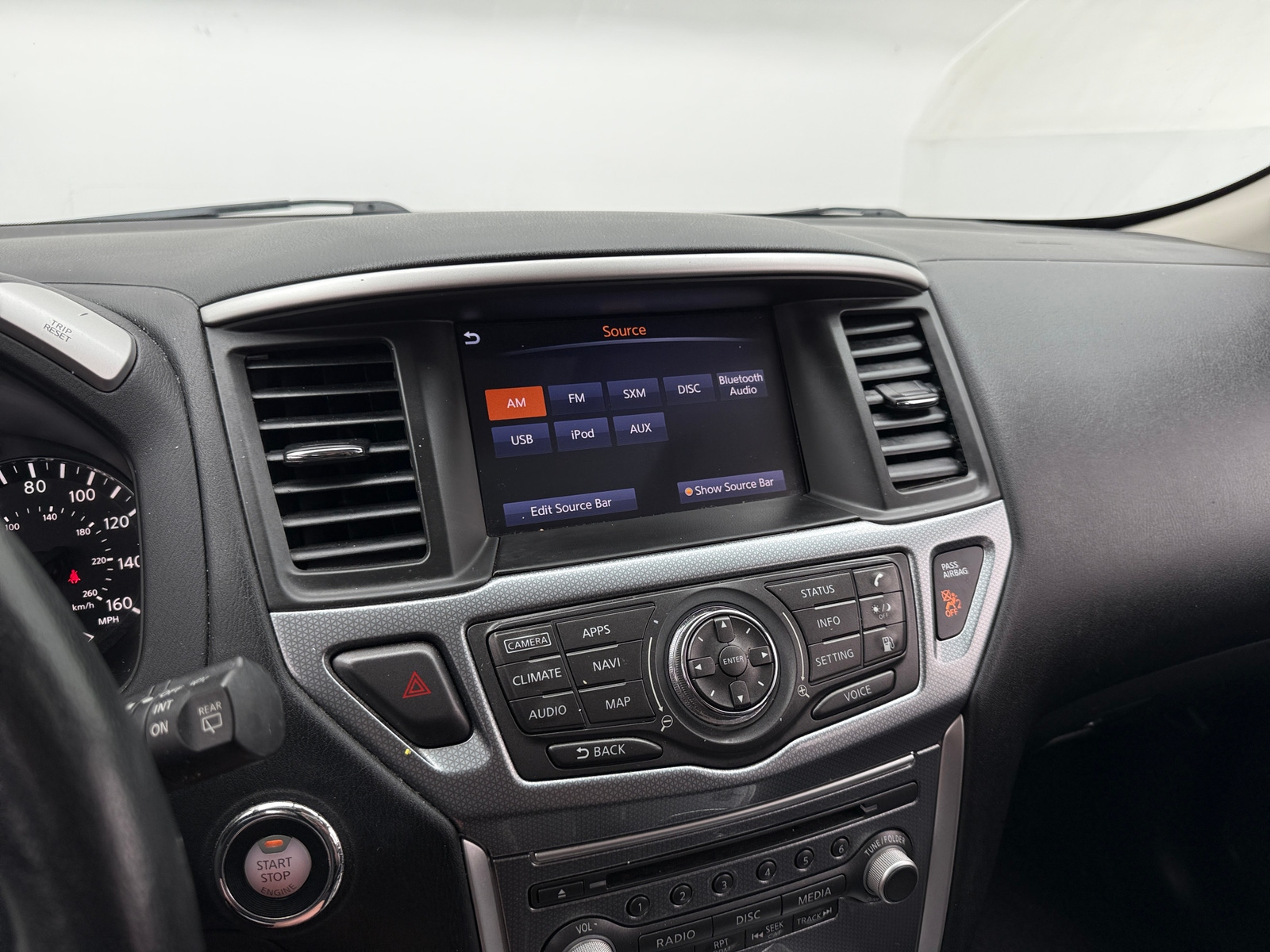 Thumbnail: 2018 Nissan Pathfinder - 3