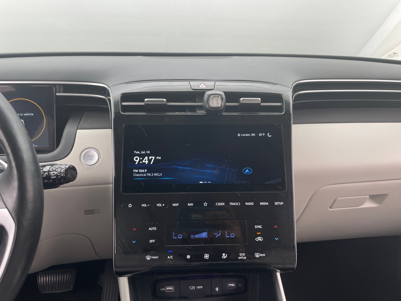 Thumbnail: 2024 Hyundai Tucson - 3