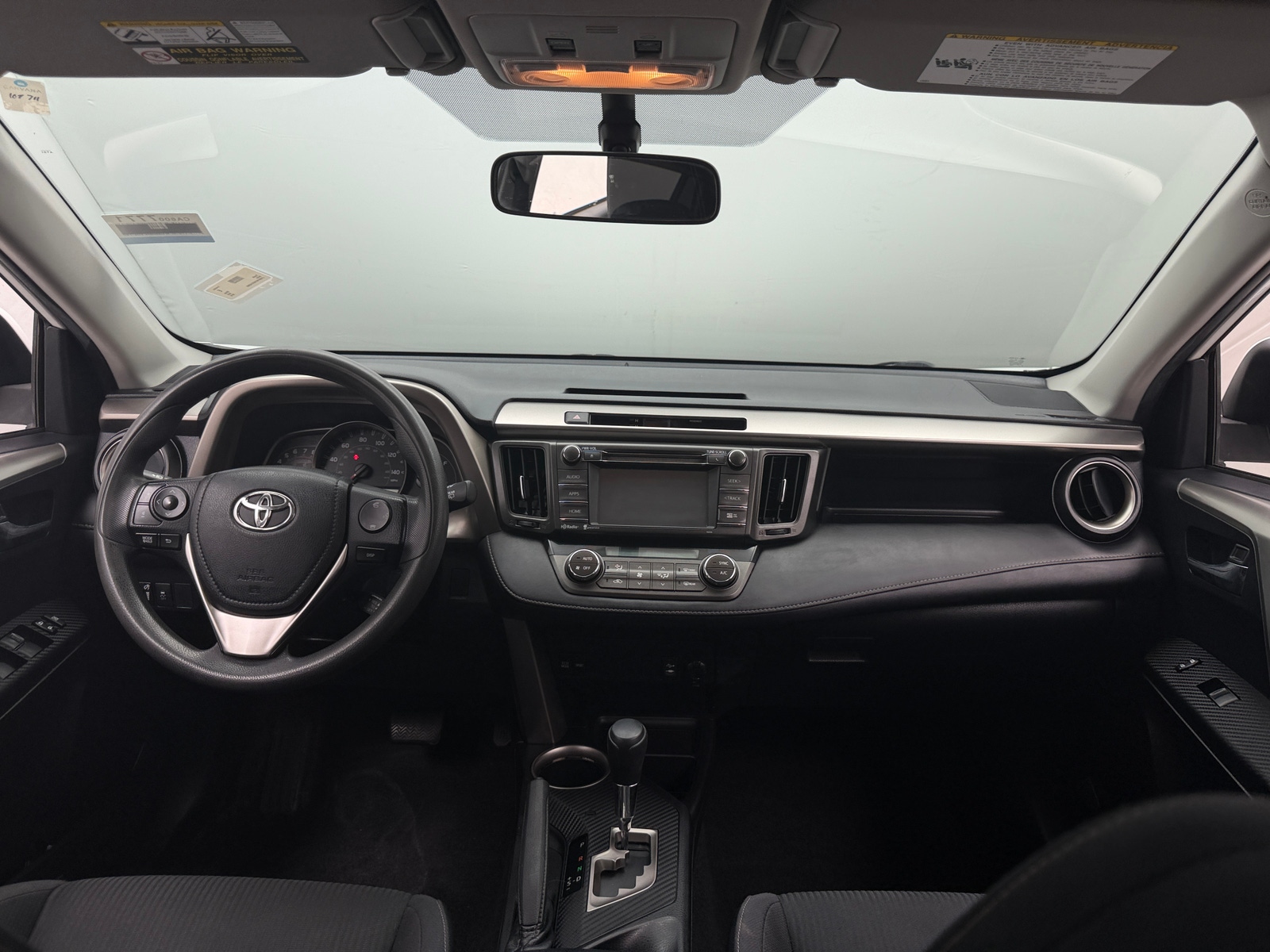 Thumbnail: 2015 Toyota RAV4 - 3