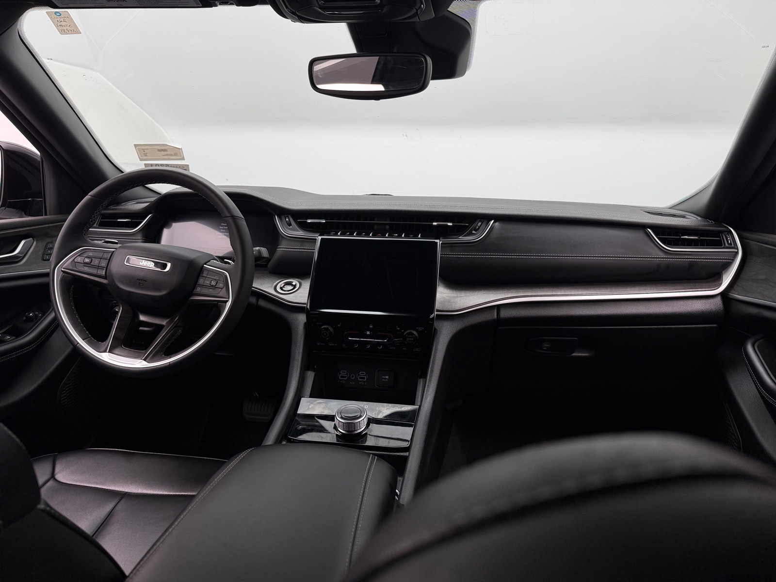 Thumbnail: 2024 Jeep Grand Cherokee L - 2