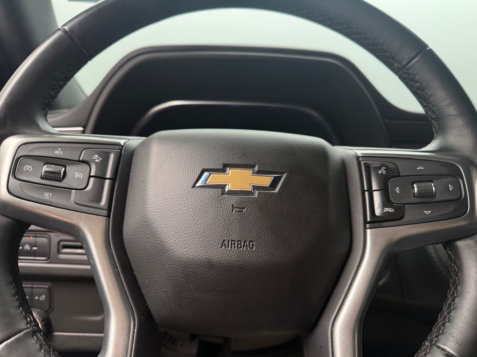 Thumbnail: 2024 Chevrolet Tahoe - 4