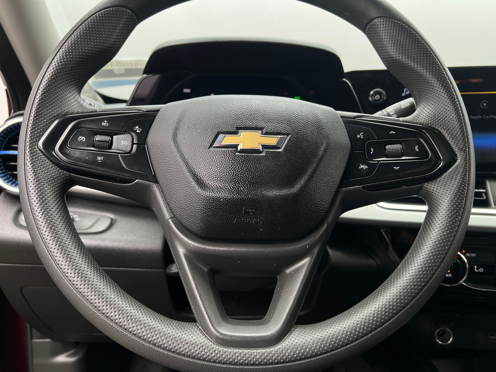 Thumbnail: 2025 Chevrolet Trax - 5