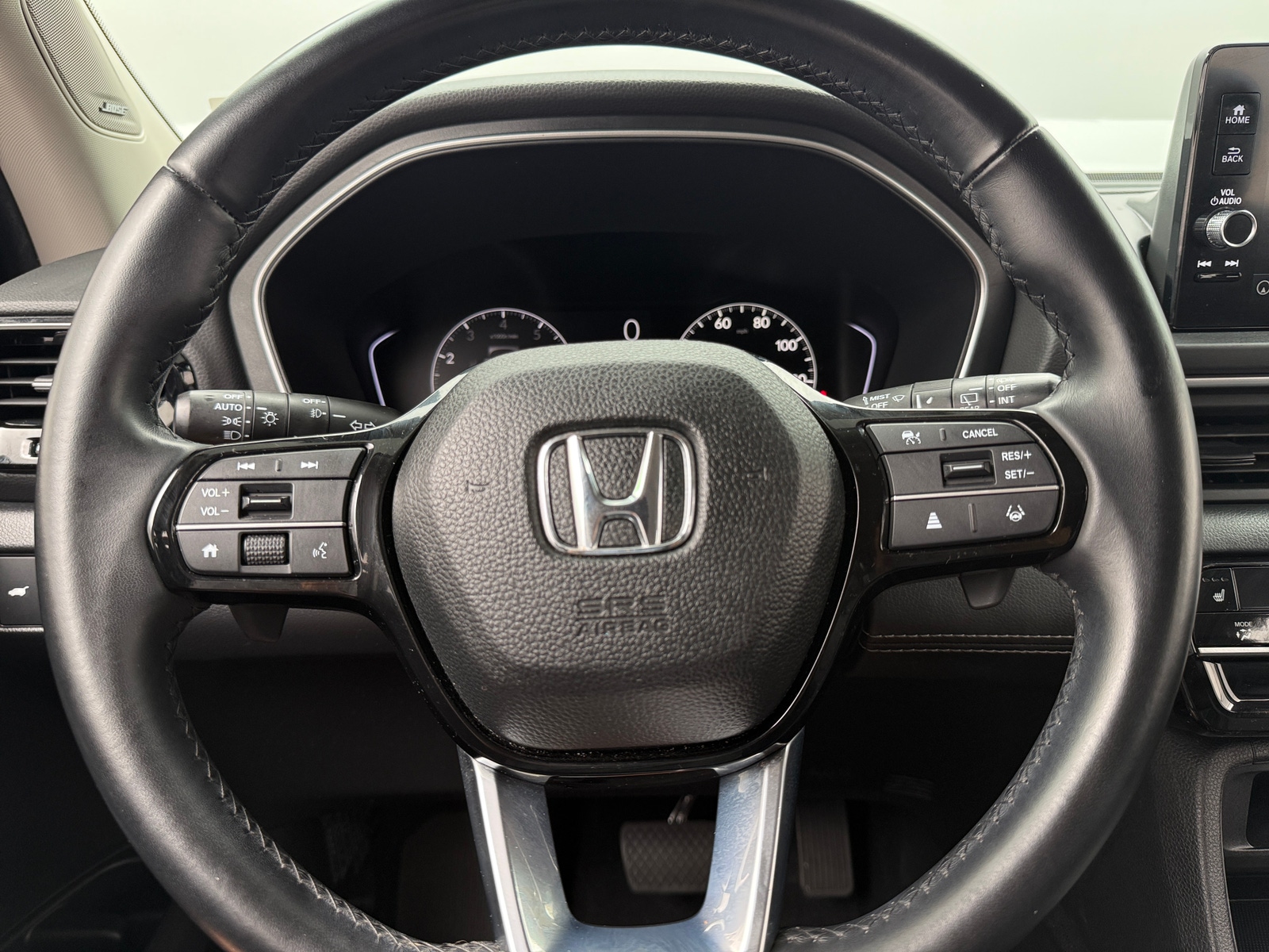 Thumbnail: 2023 Honda Pilot - 4