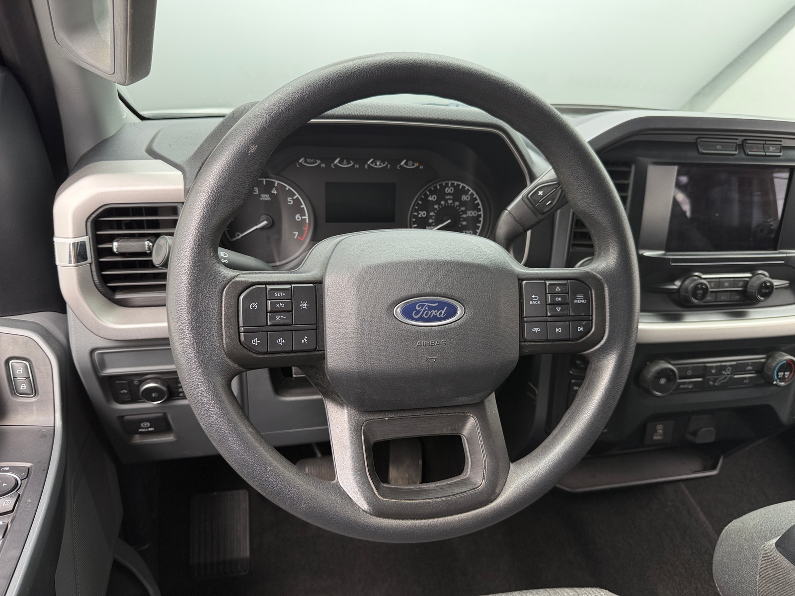 Thumbnail: 2022 Ford Econoline - 5