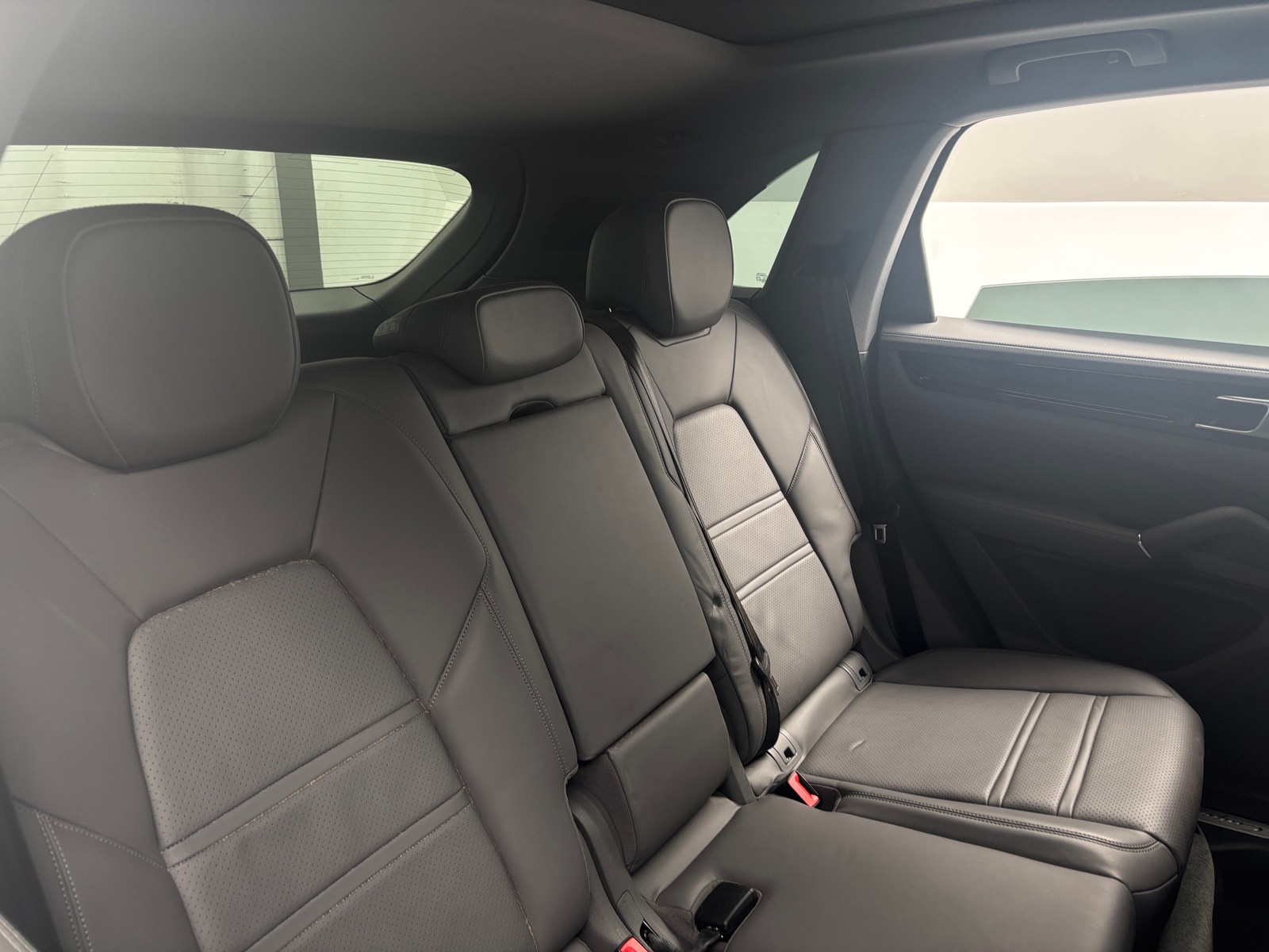 Thumbnail: 2019 Porsche Cayenne - 5
