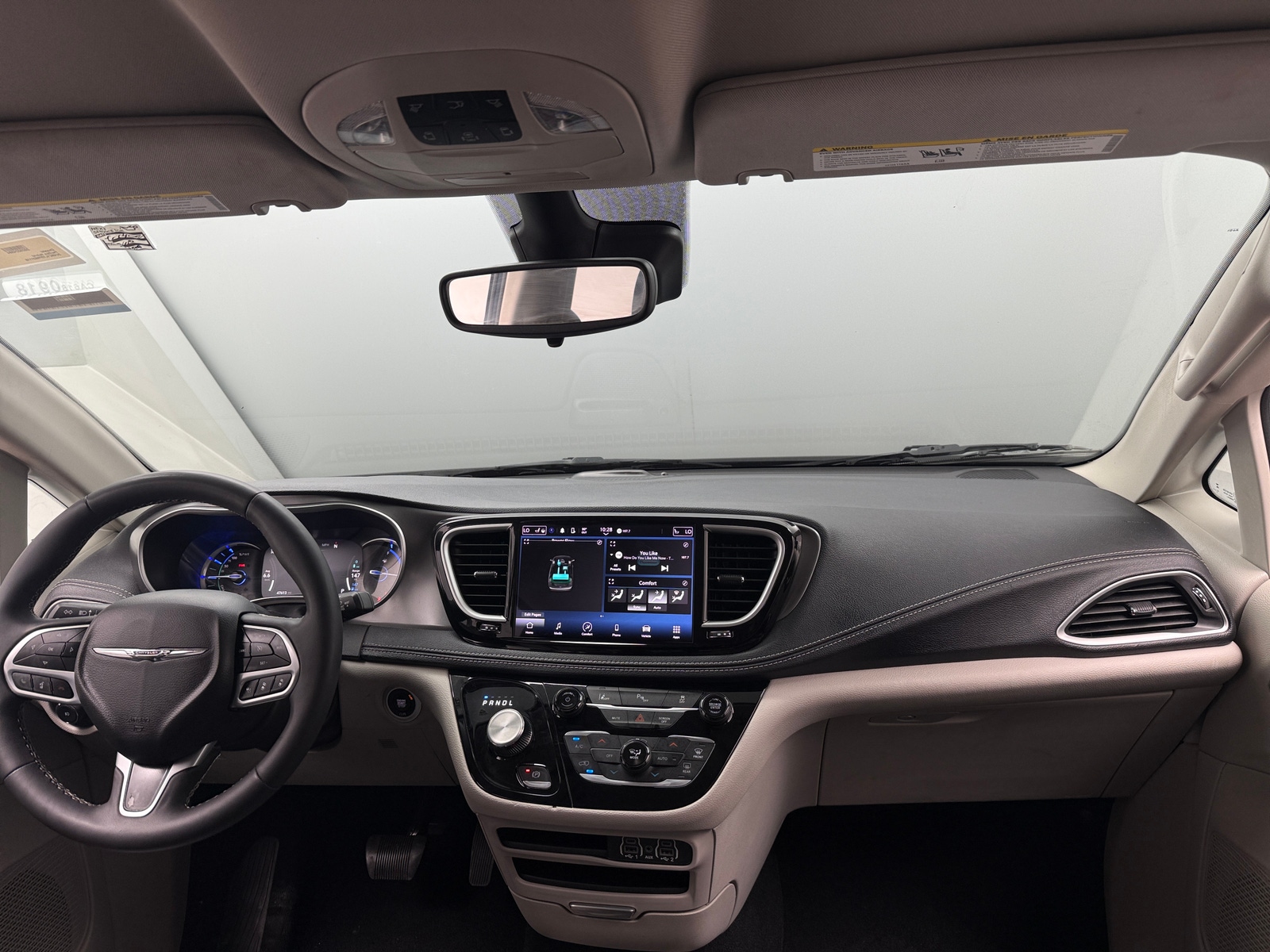 Thumbnail: 2023 Chrysler Pacifica - 2