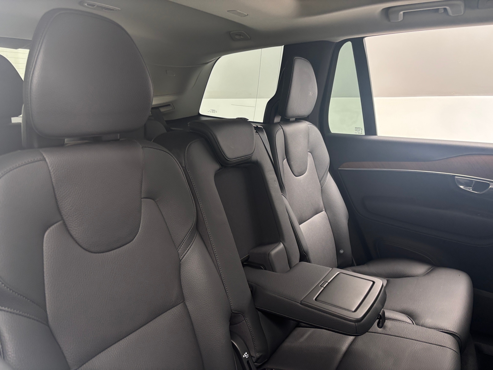 Thumbnail: 2025 Volvo XC90 - 5