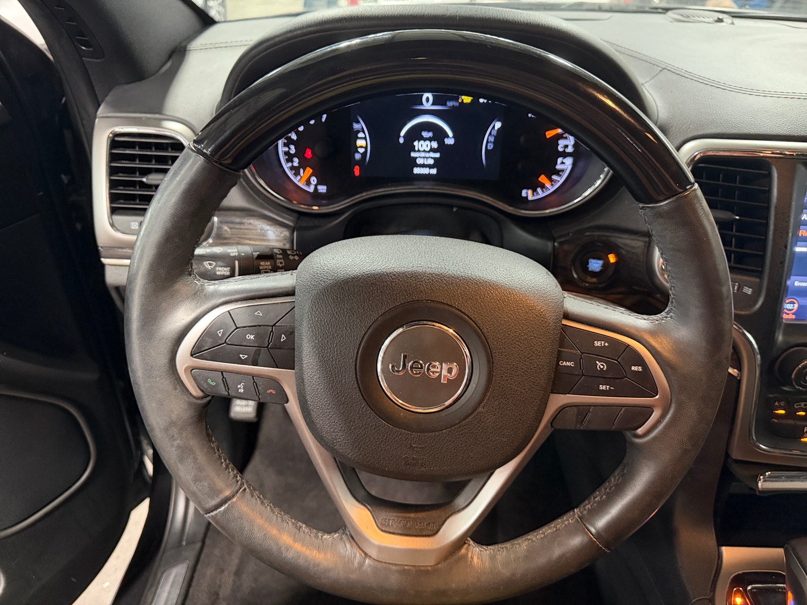 Thumbnail: 2018 Jeep Grand Cherokee - 4