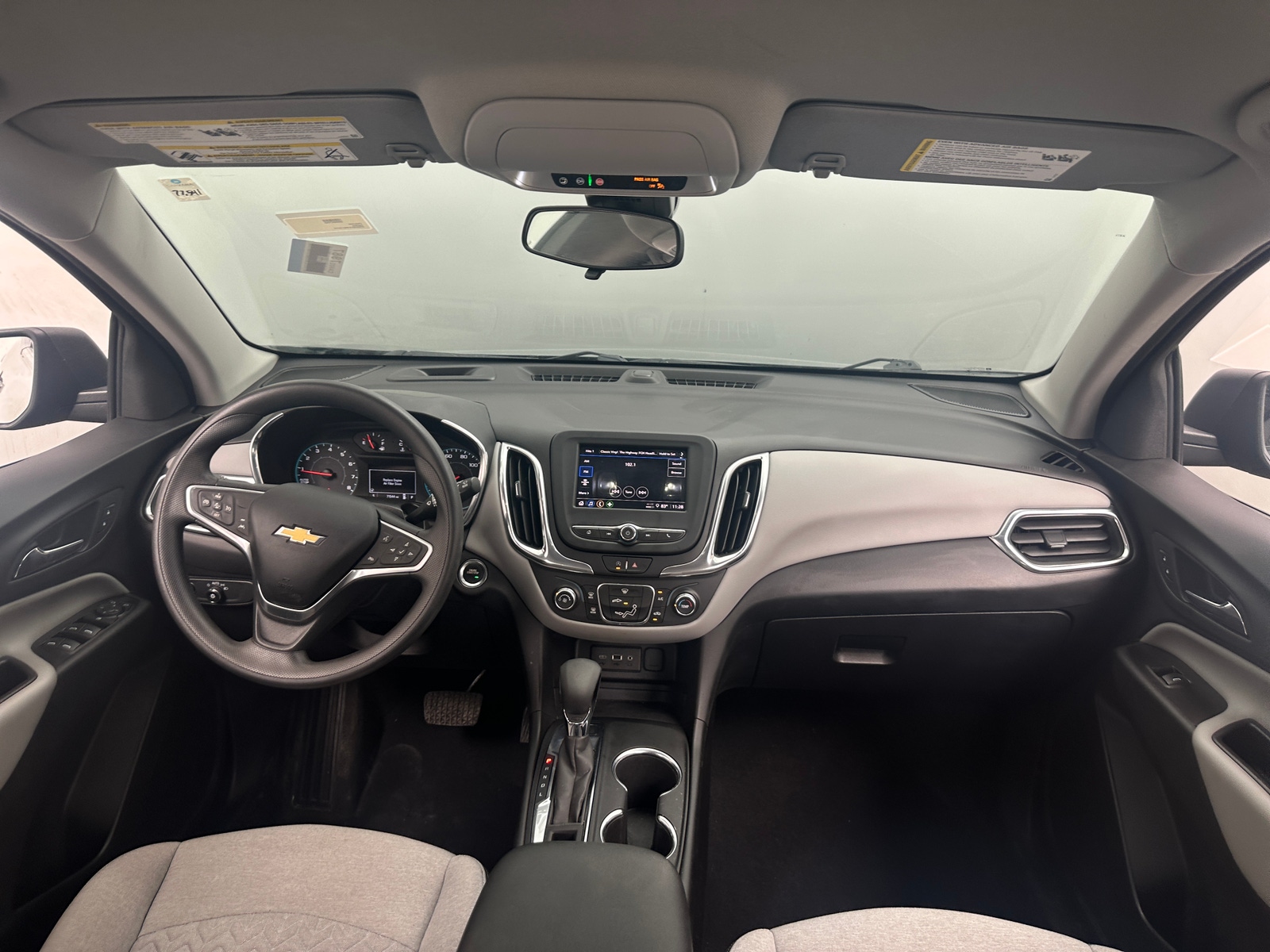 Thumbnail: 2022 Chevrolet Equinox - 3