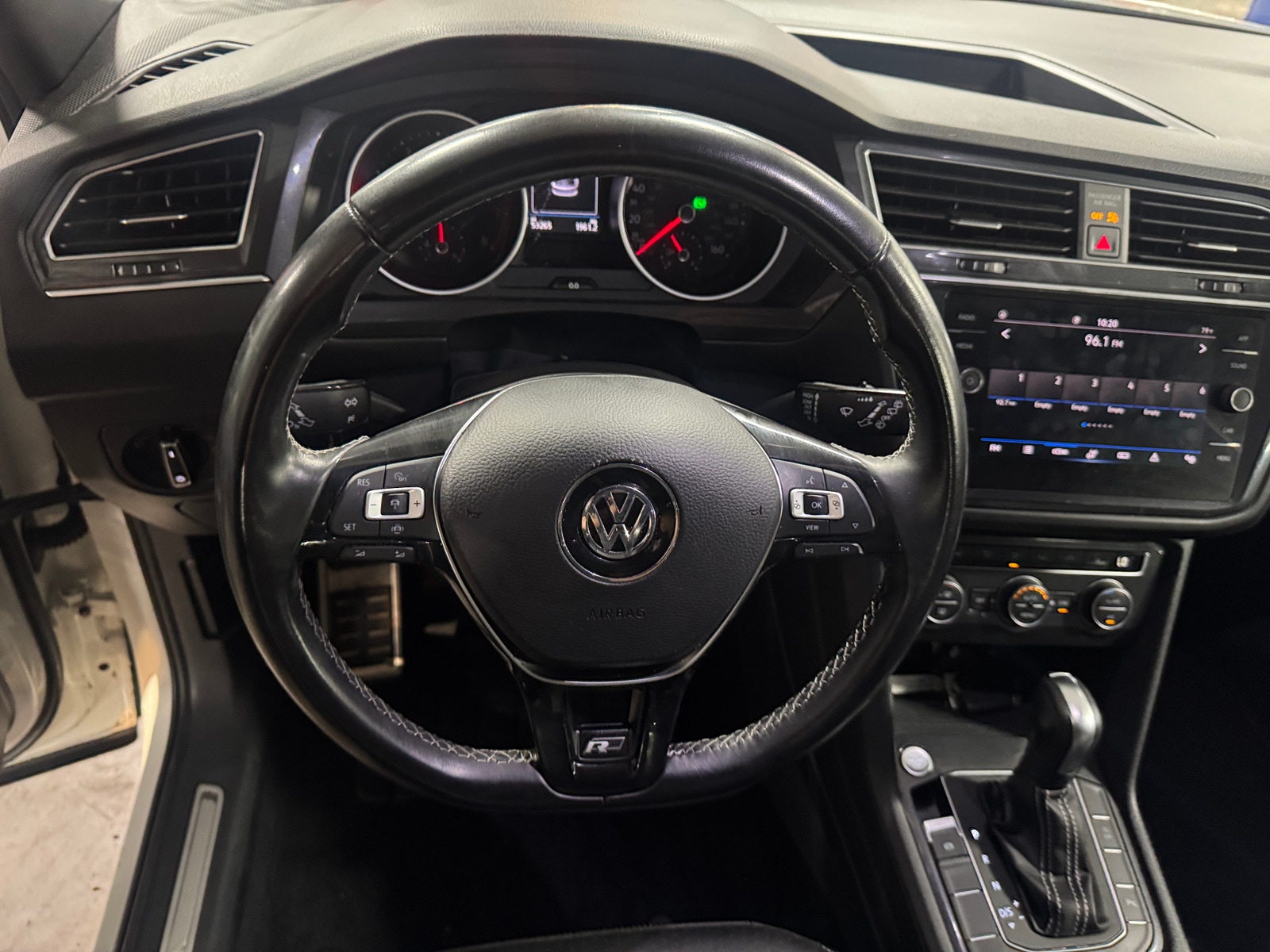 Thumbnail: 2021 Volkswagen Tiguan - 4