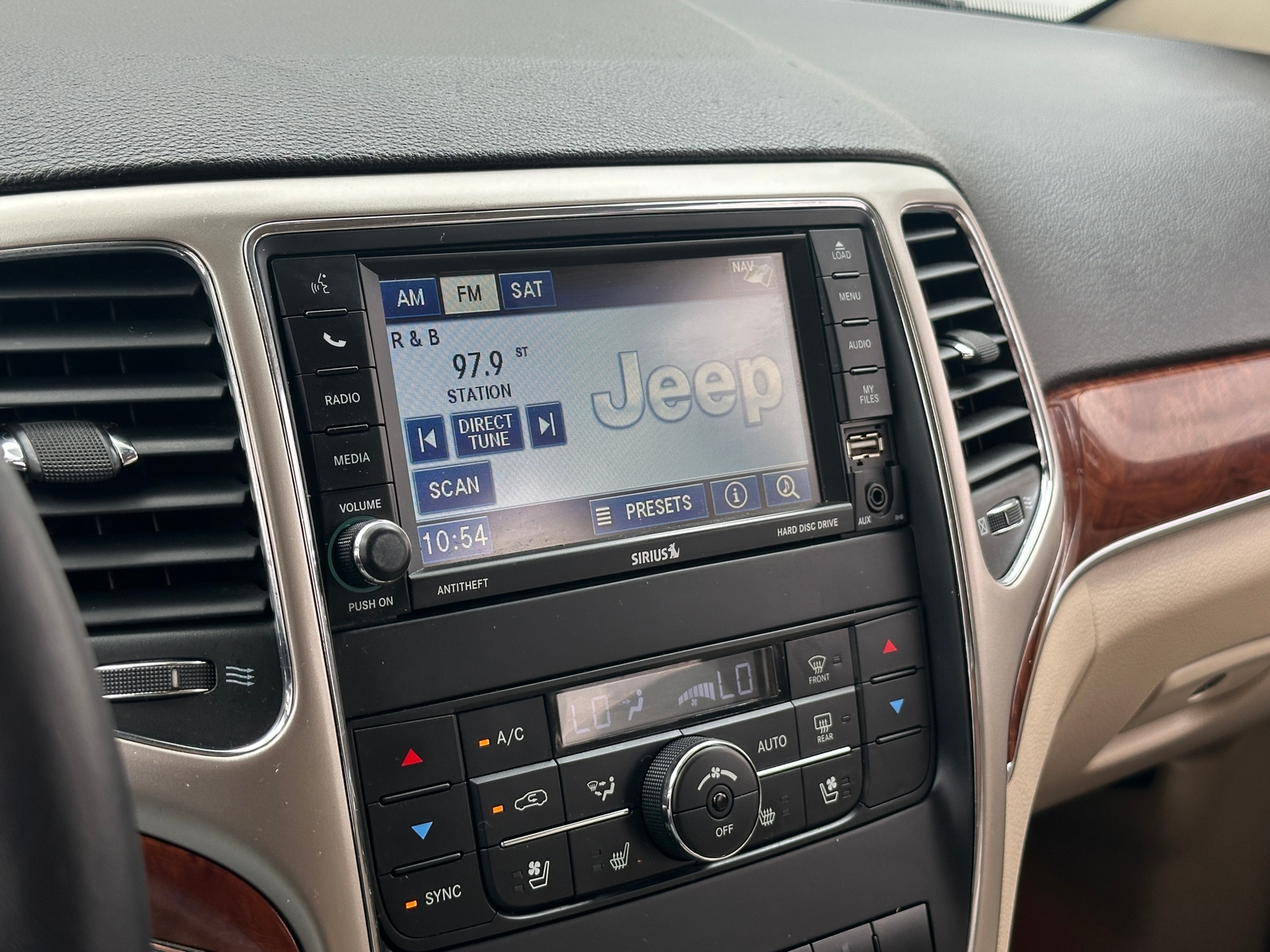 Thumbnail: 2012 Jeep Grand Cherokee - 3