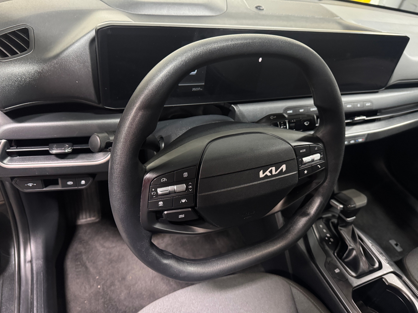 Thumbnail: 2025 Kia K4 - 5