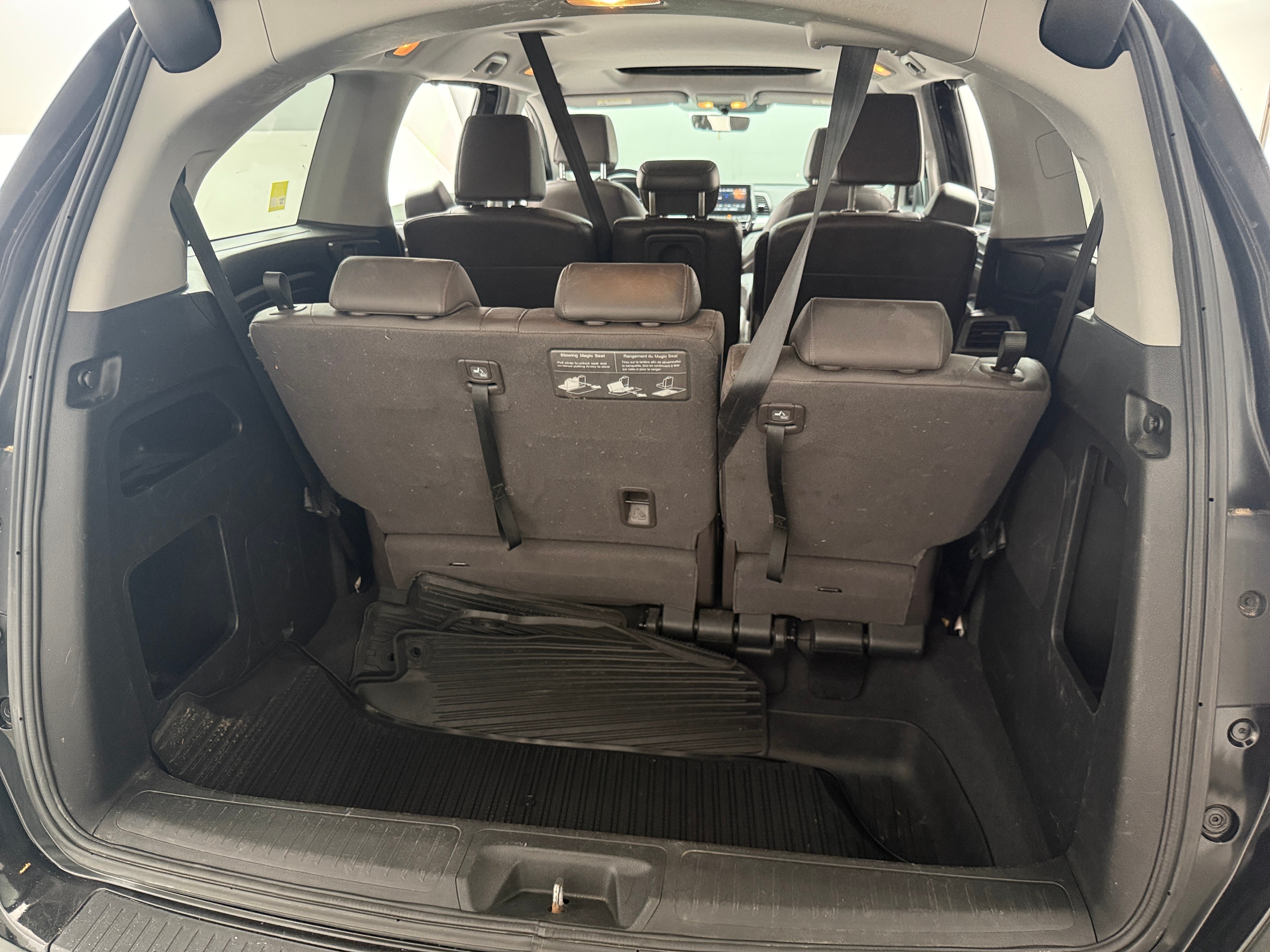 2019 Honda Odyssey EX-L - Photo 2