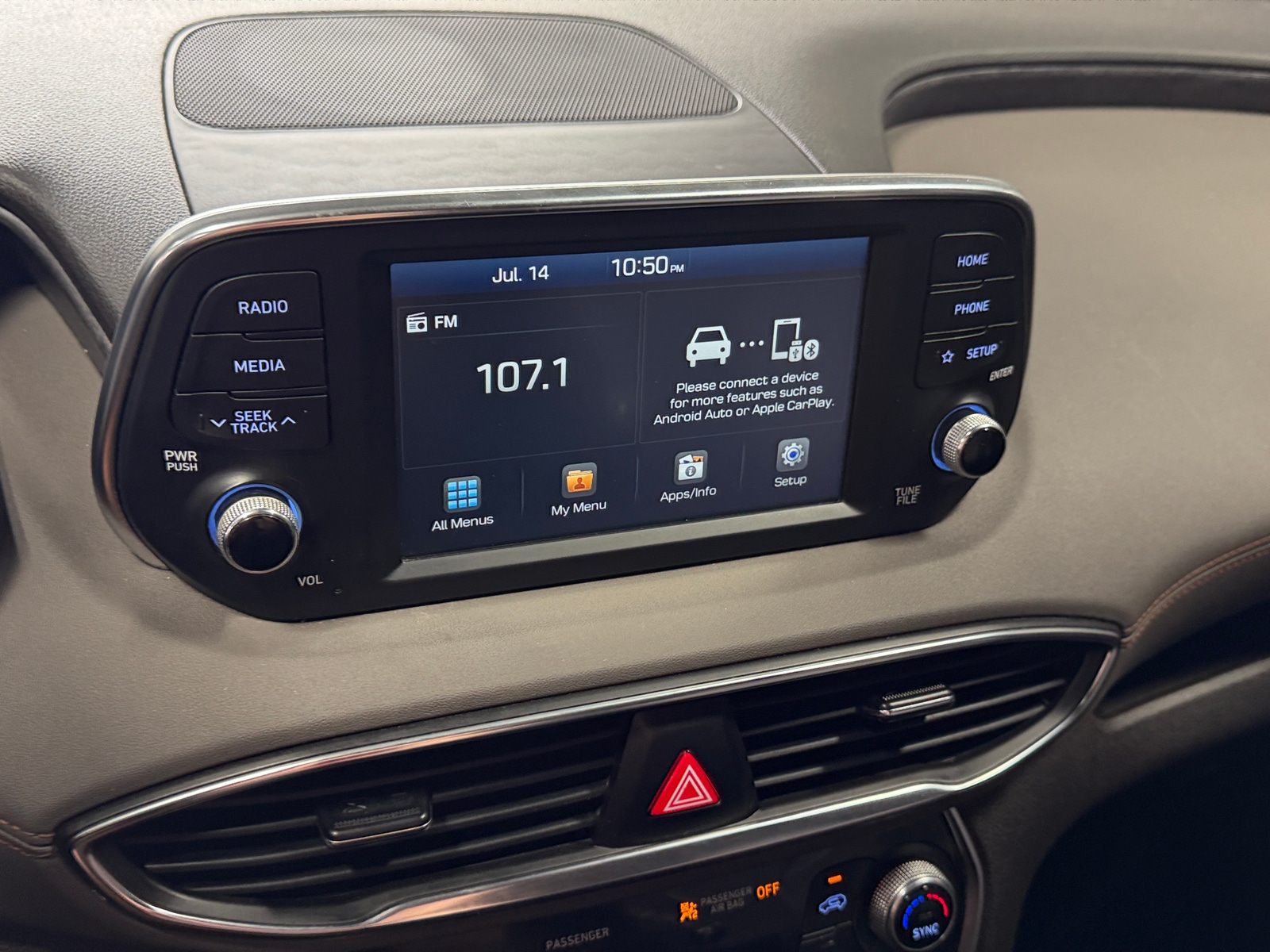 Thumbnail: 2019 Hyundai Santa Fe - 3
