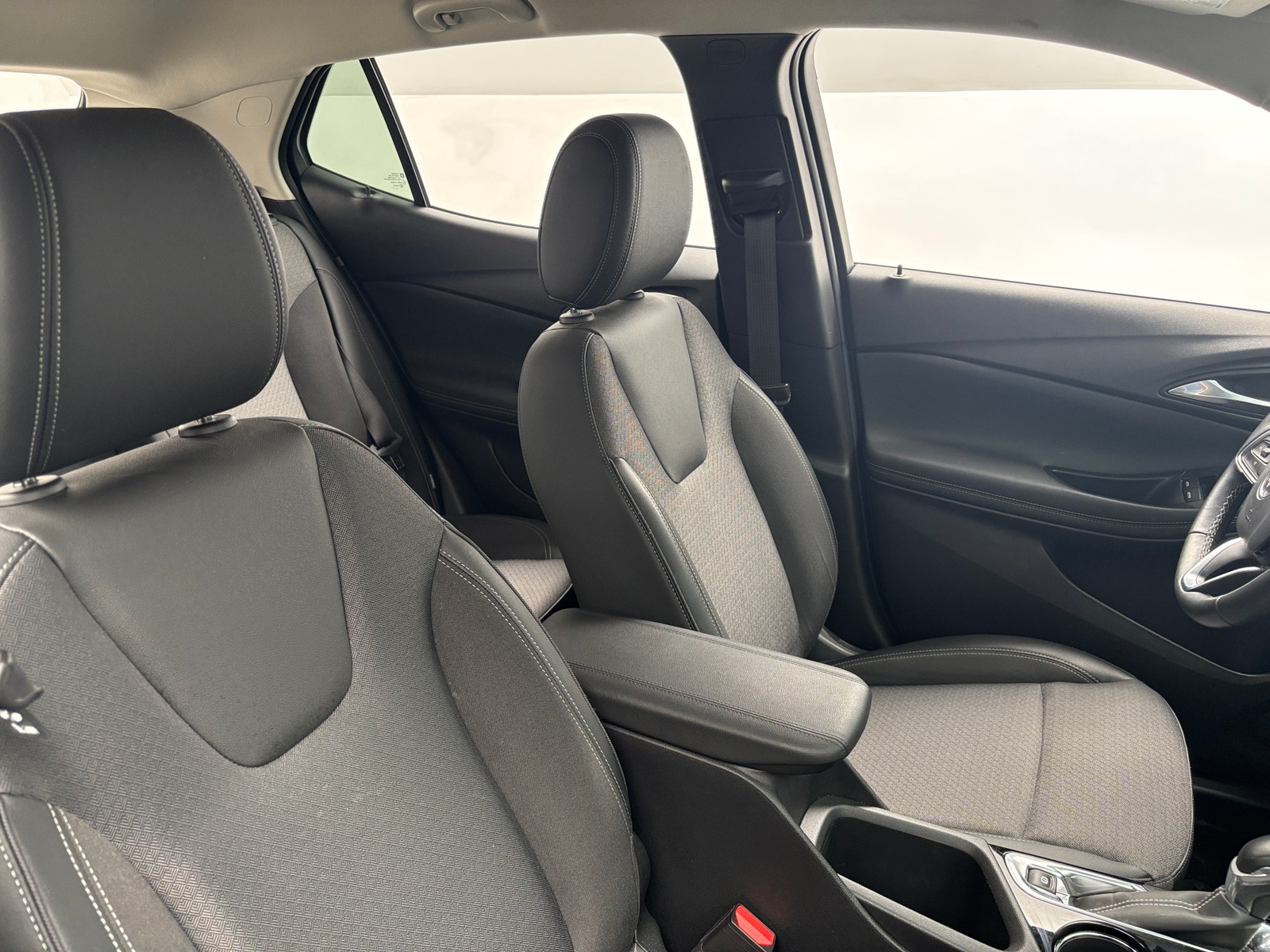 Thumbnail: 2023 Buick Encore GX - 2
