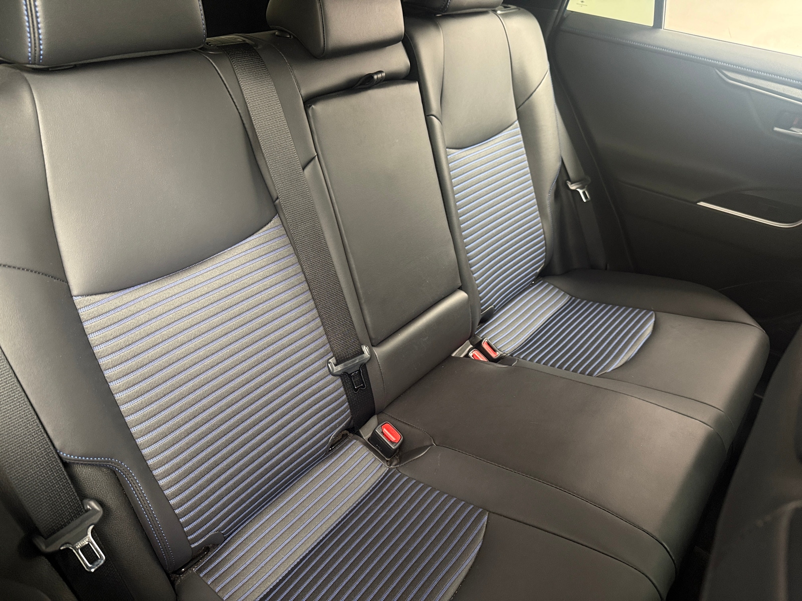 Thumbnail: 2023 Toyota RAV4 - 6