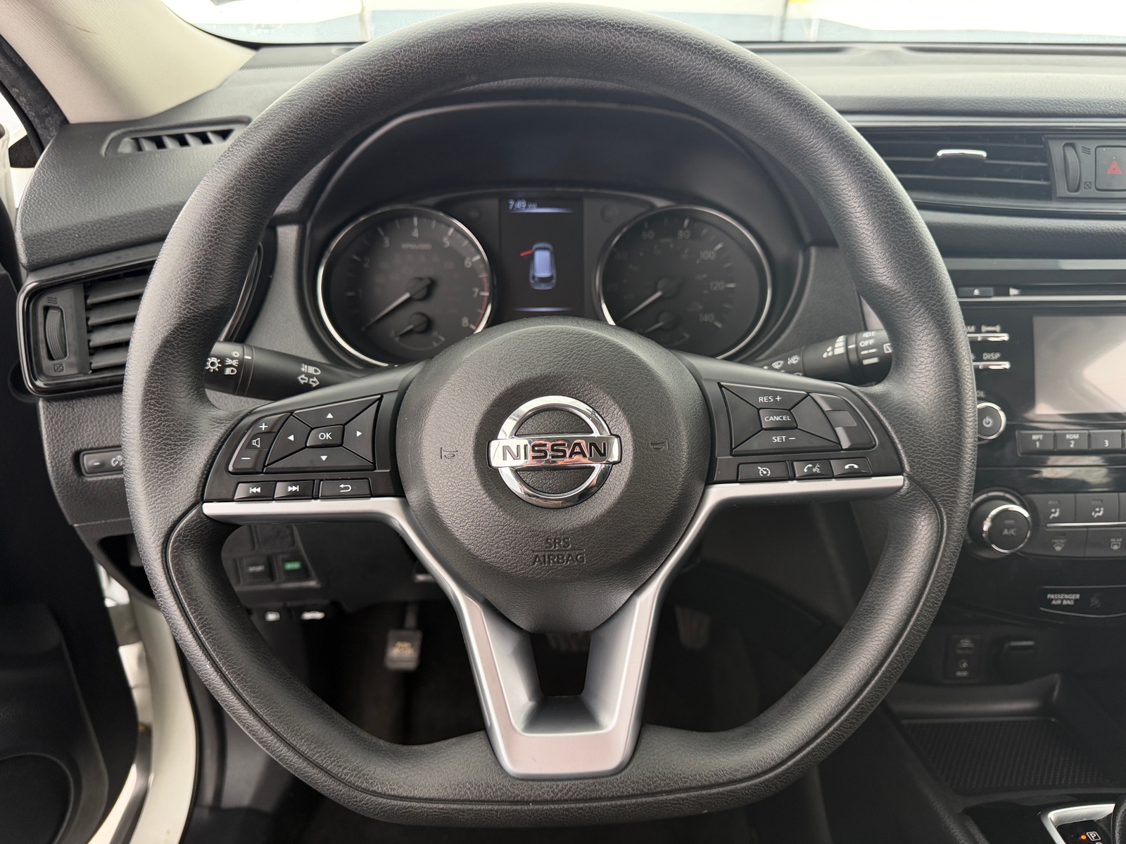 Thumbnail: 2017 Nissan Rogue - 5