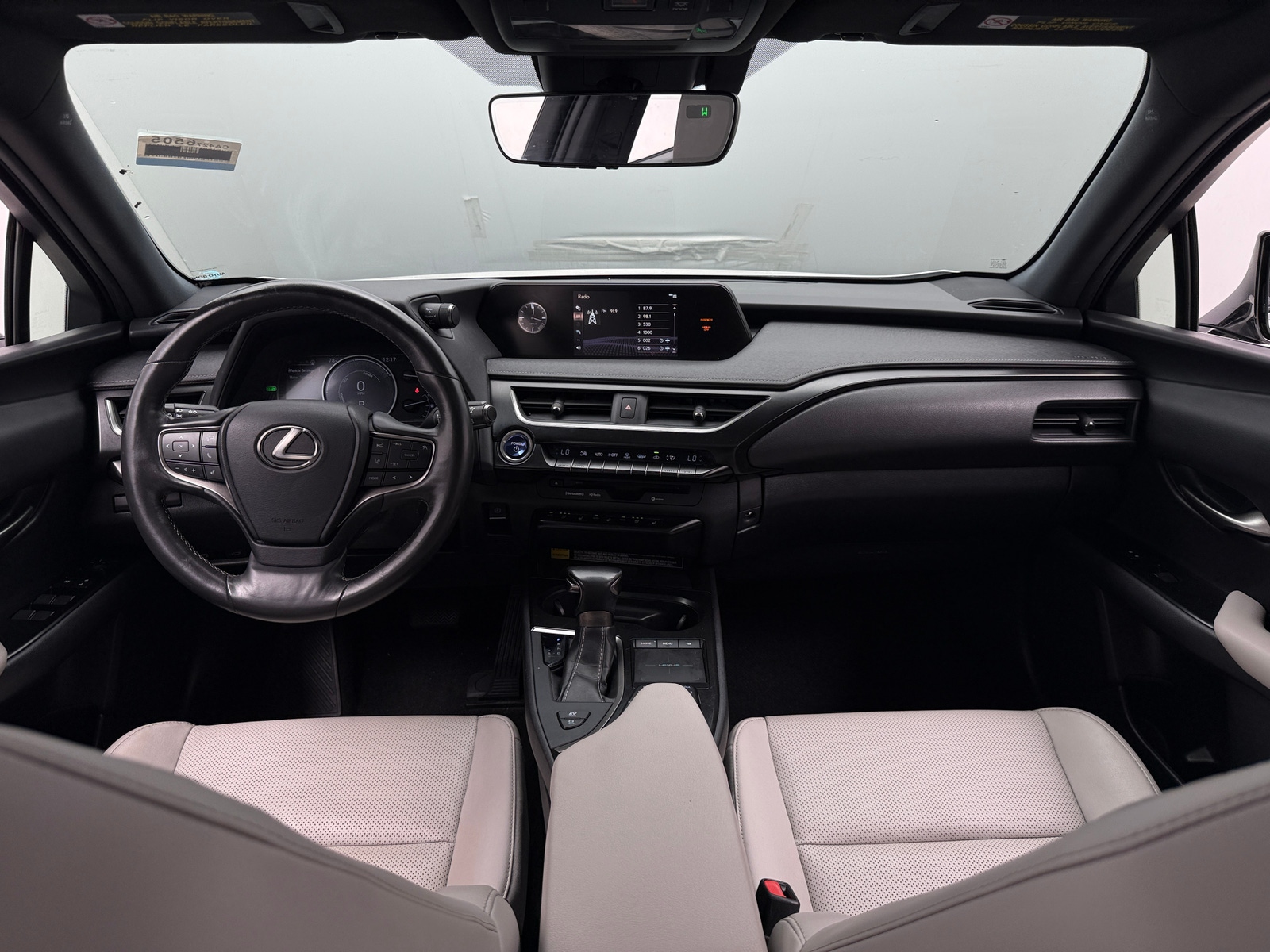 Thumbnail: 2020 Lexus UX - 2