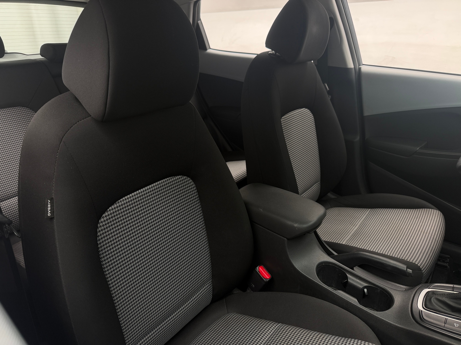 Thumbnail: 2019 Hyundai Kona - 2