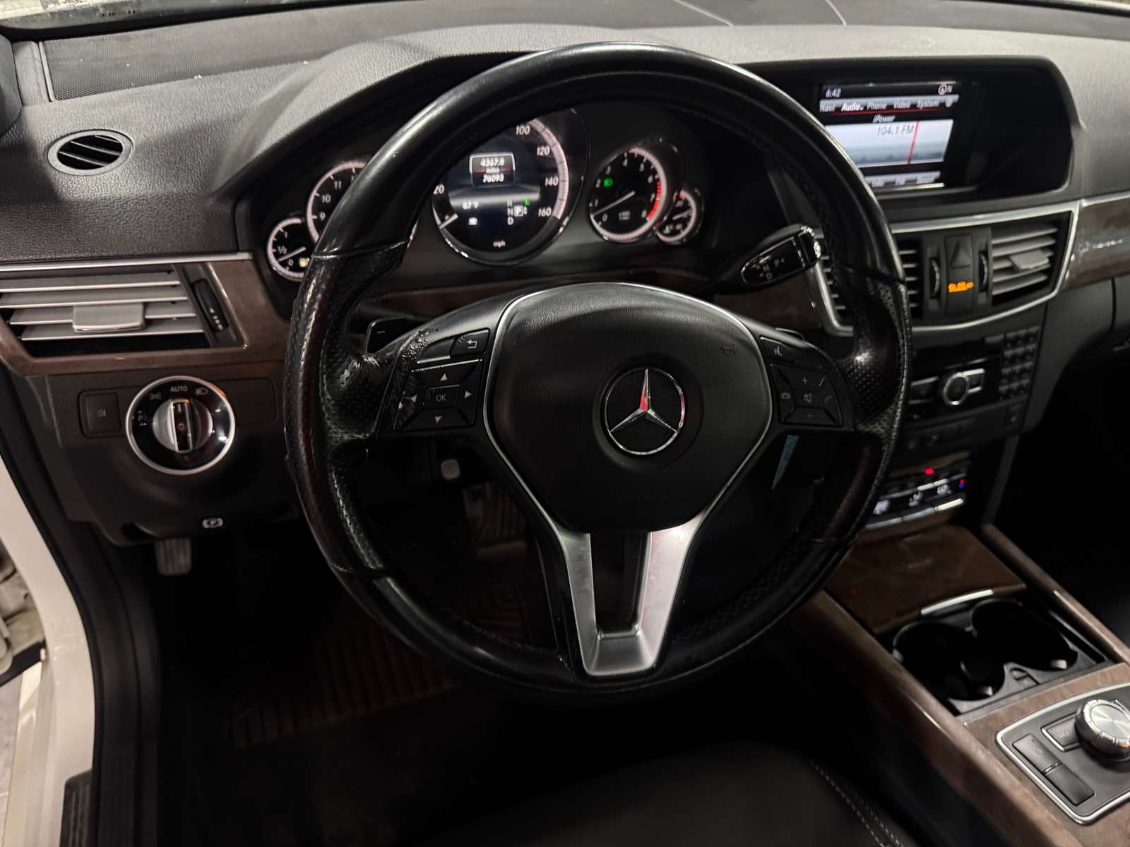 Thumbnail: 2013 Mercedes-Benz E-Class - 4