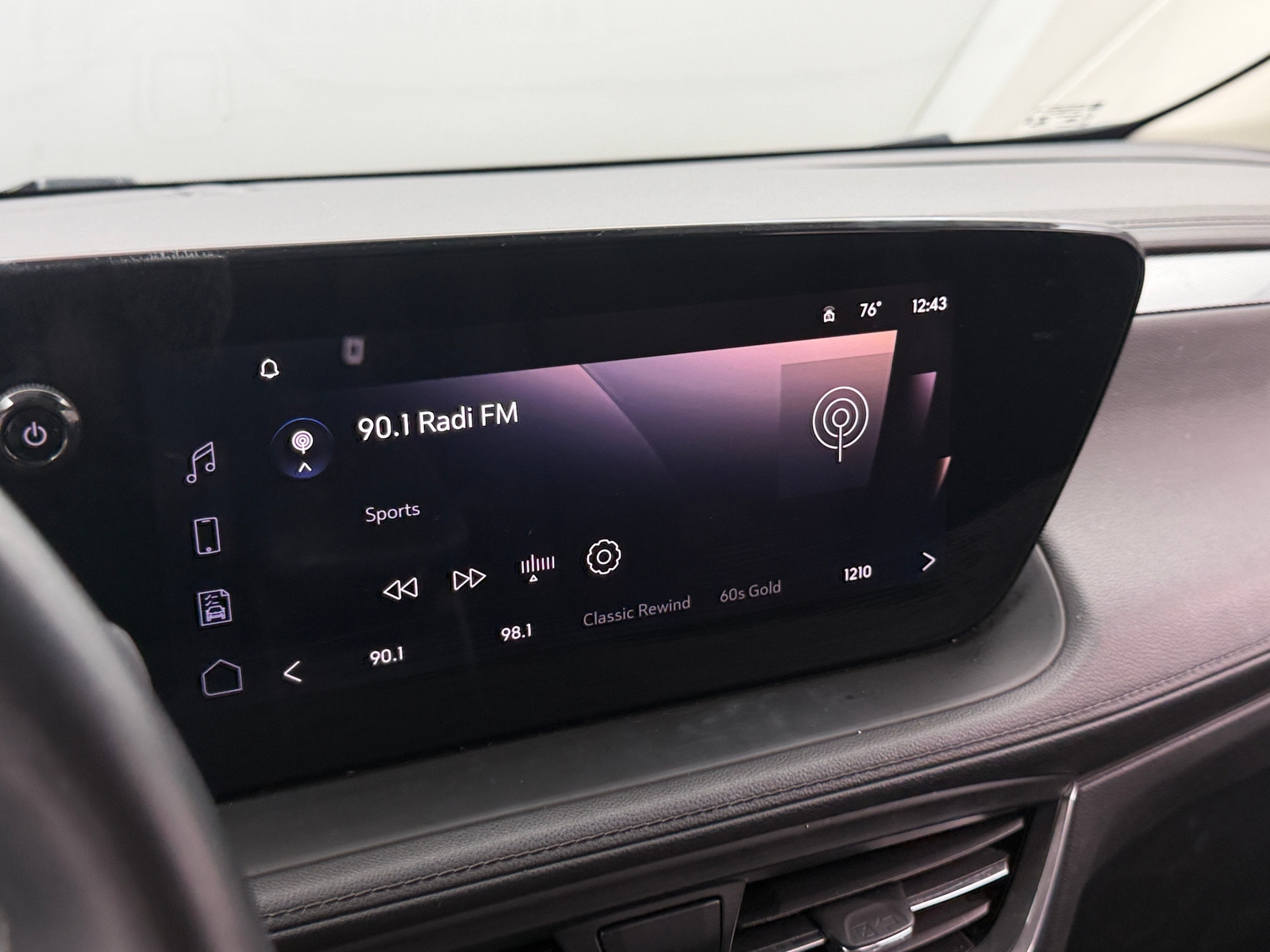 Thumbnail: 2024 Buick Encore GX - 3
