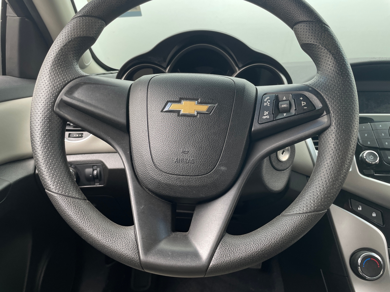 Thumbnail: 2014 Chevrolet Cruze - 5