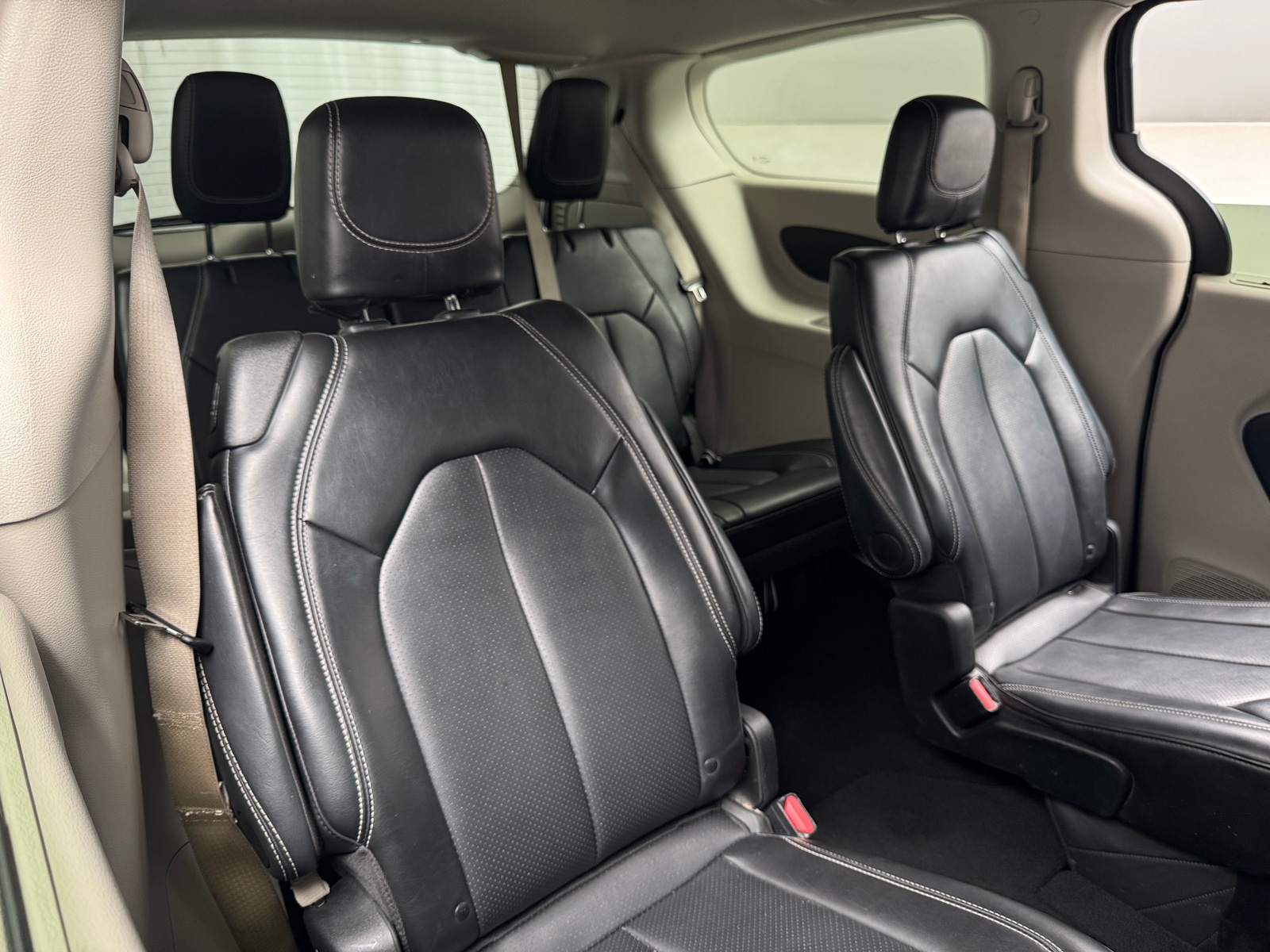 Thumbnail: 2024 Chrysler Pacifica - 5