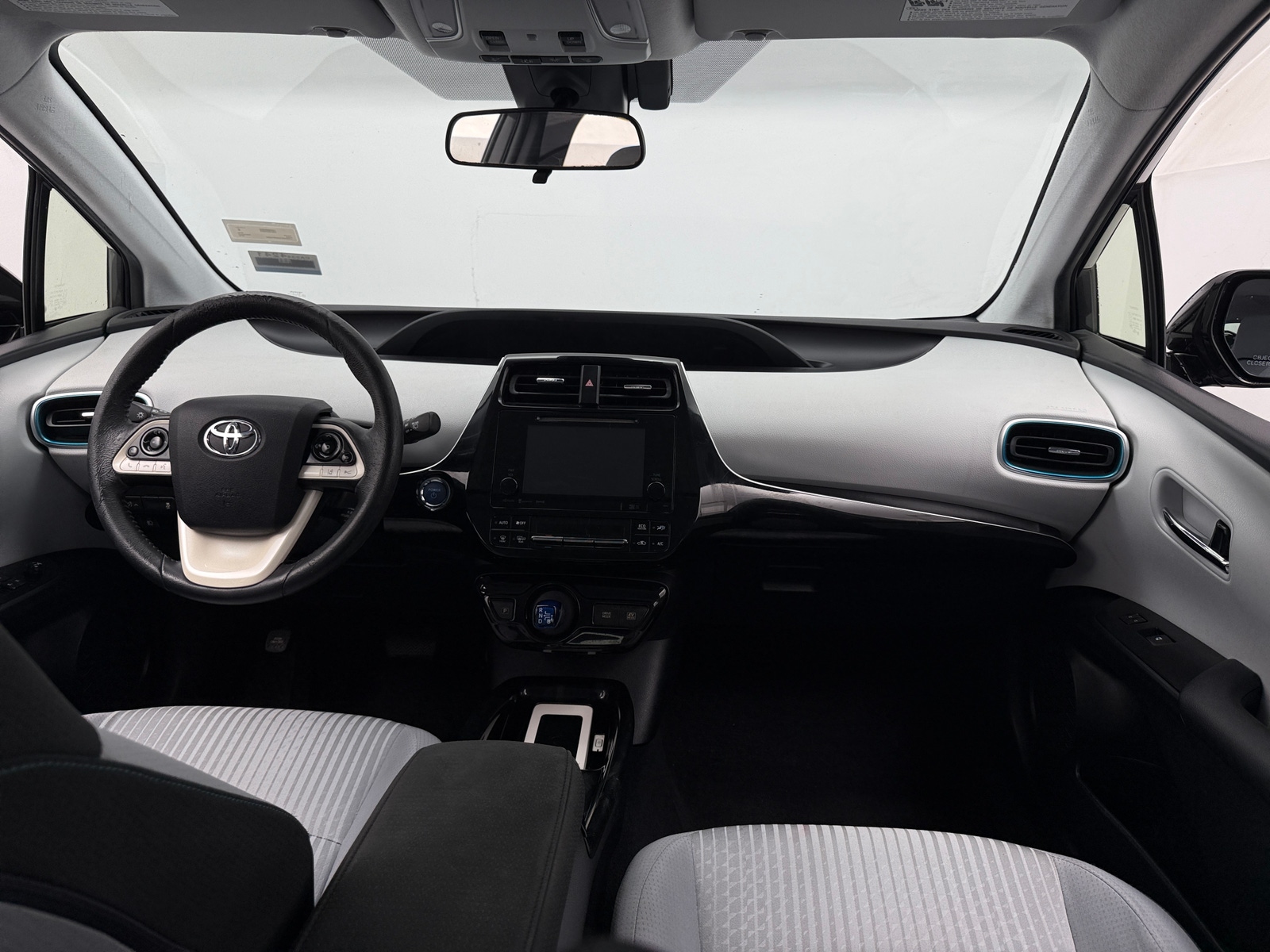Thumbnail: 2016 Toyota Prius - 3