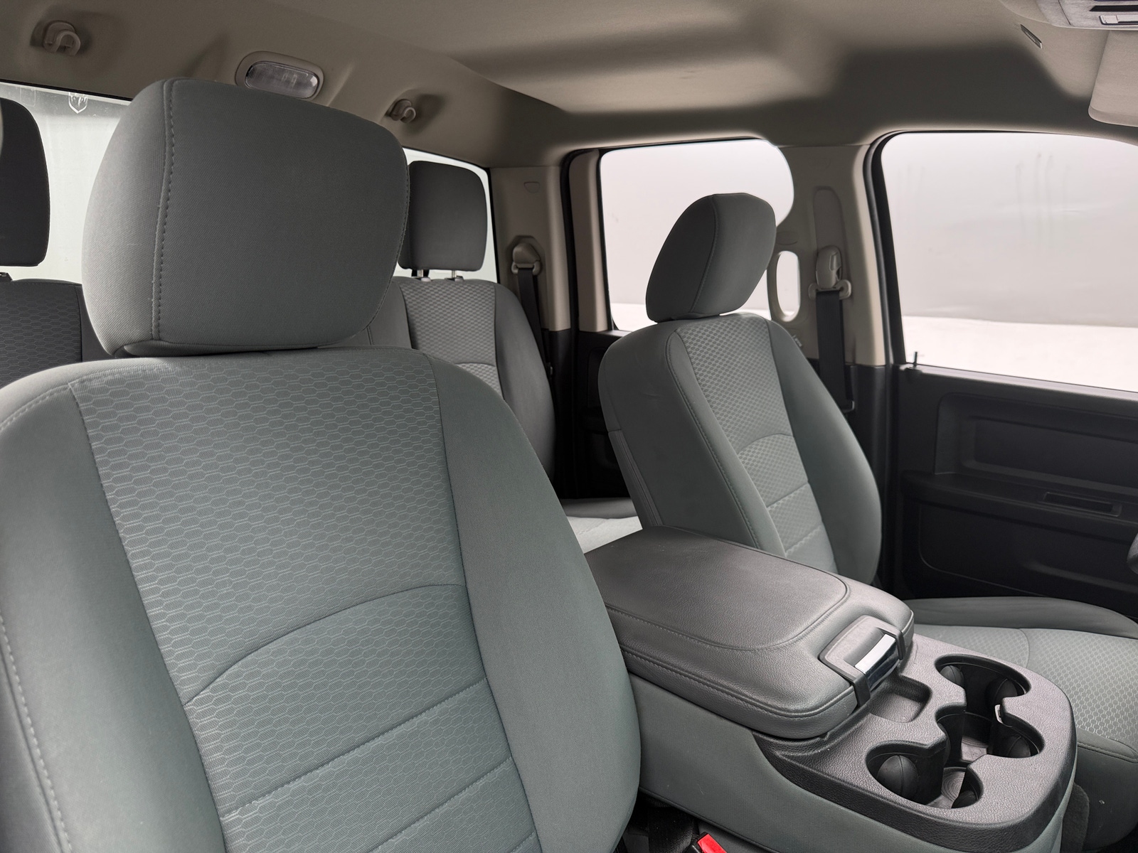 Thumbnail: 2019 RAM 1500 Classic - 2